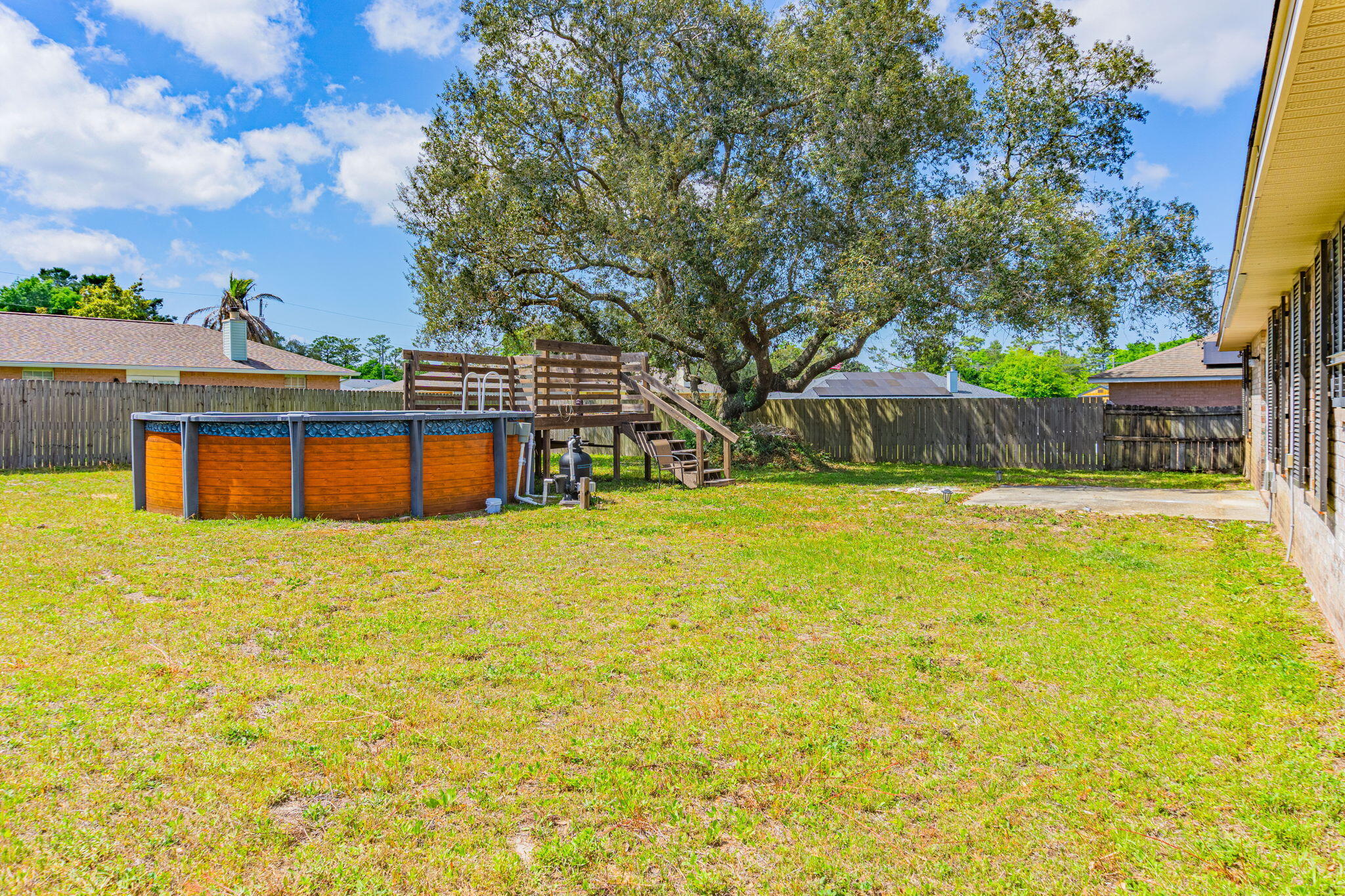 NO RECORDED SUBDIVISION - Residential
