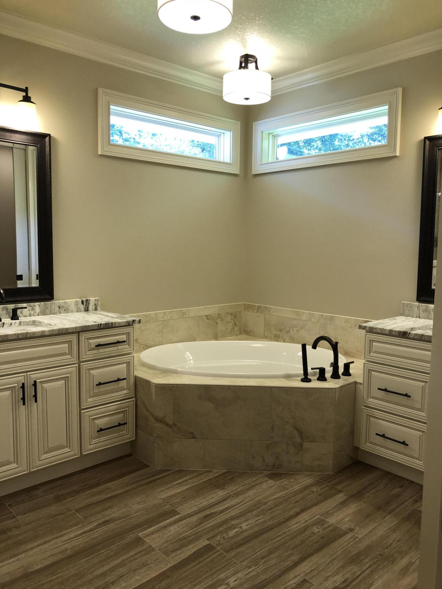 CLAIRES VINEYARD - Residential