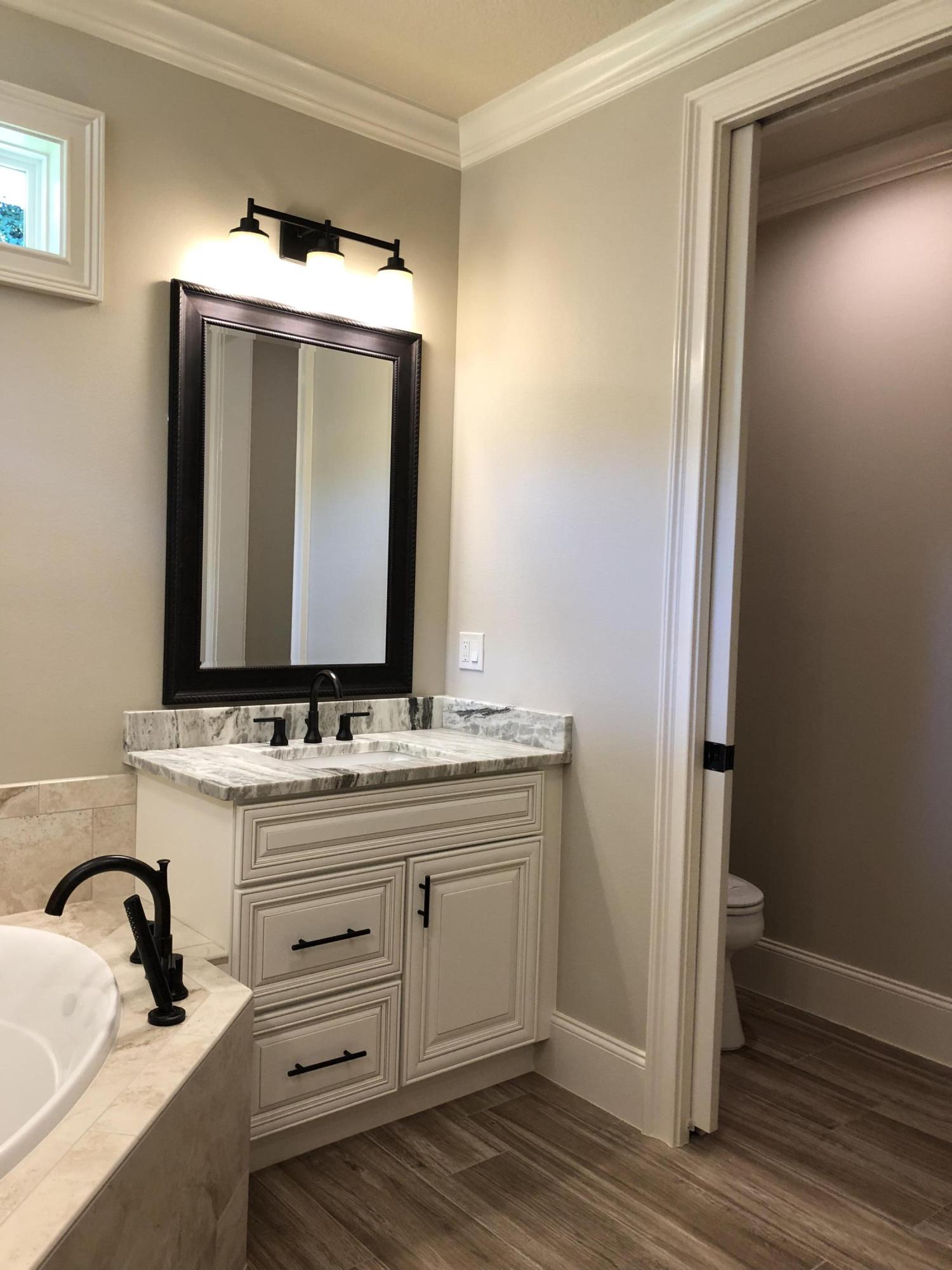 CLAIRES VINEYARD - Residential