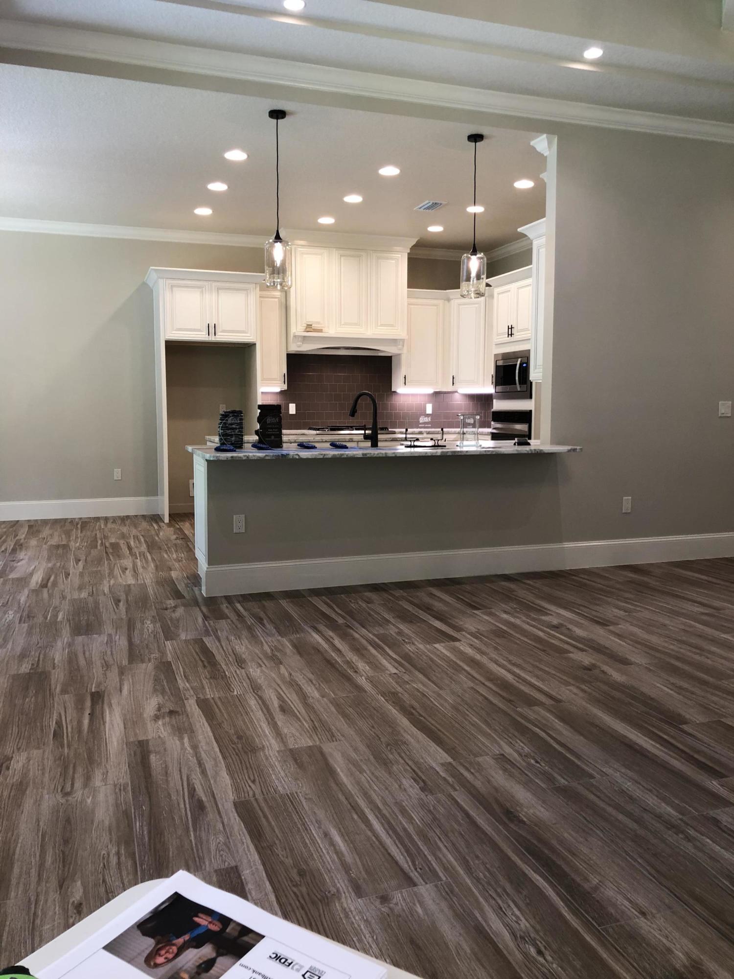 CLAIRES VINEYARD - Residential