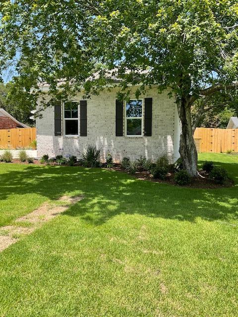LAKE LORRAINE ESTATES 1 - Residential