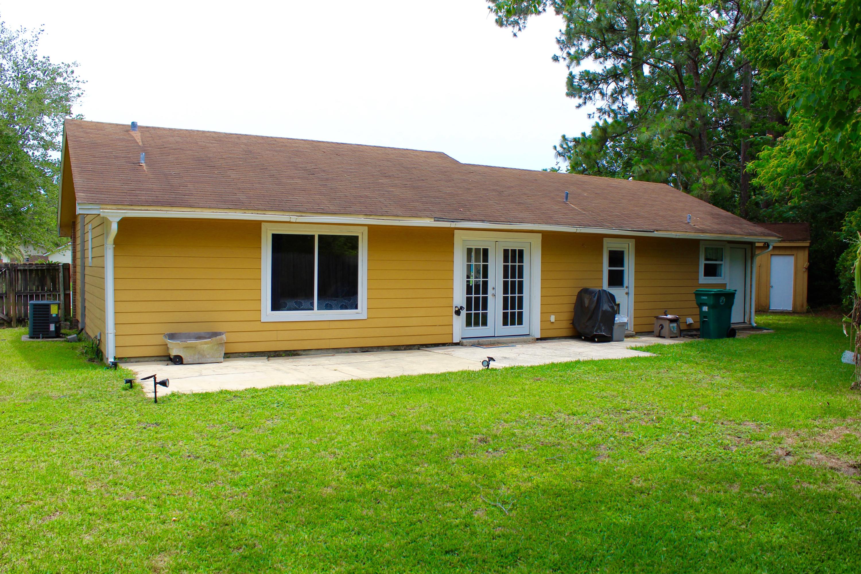 PINE MEADOWS - Residential