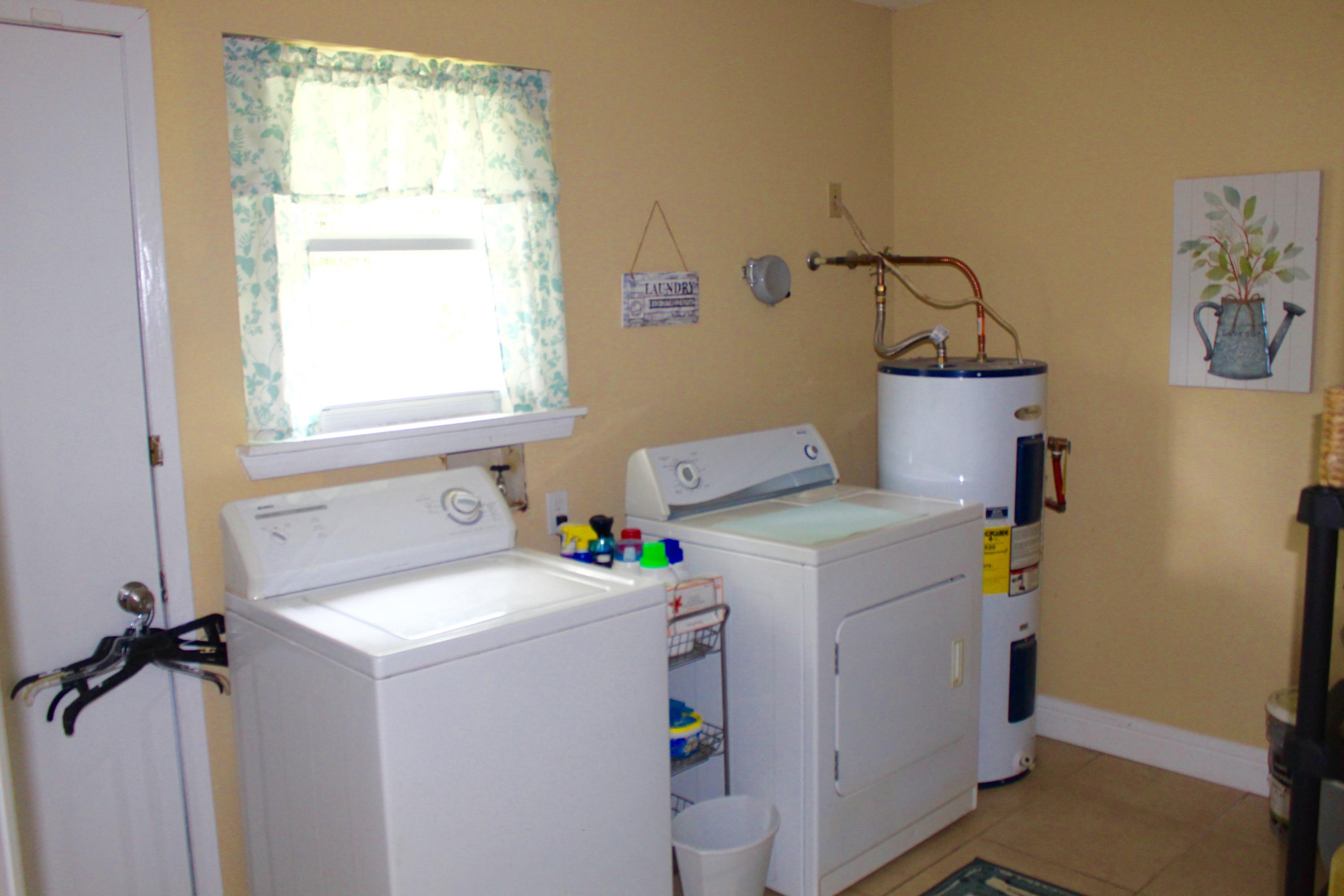 PINE MEADOWS - Residential