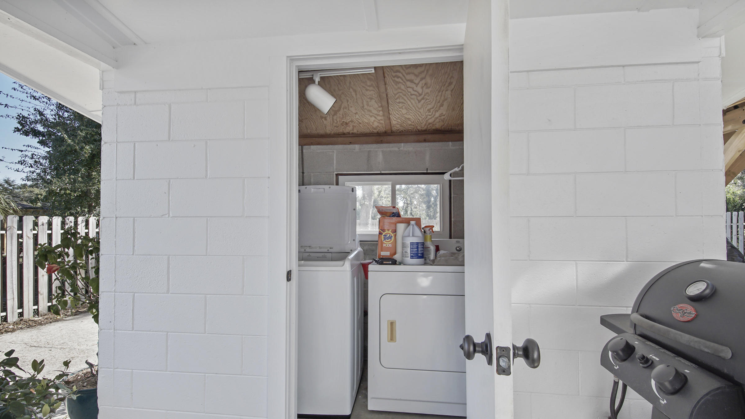 Bay - Central SW; Old Garden Club rea of St. Andrews - Residential