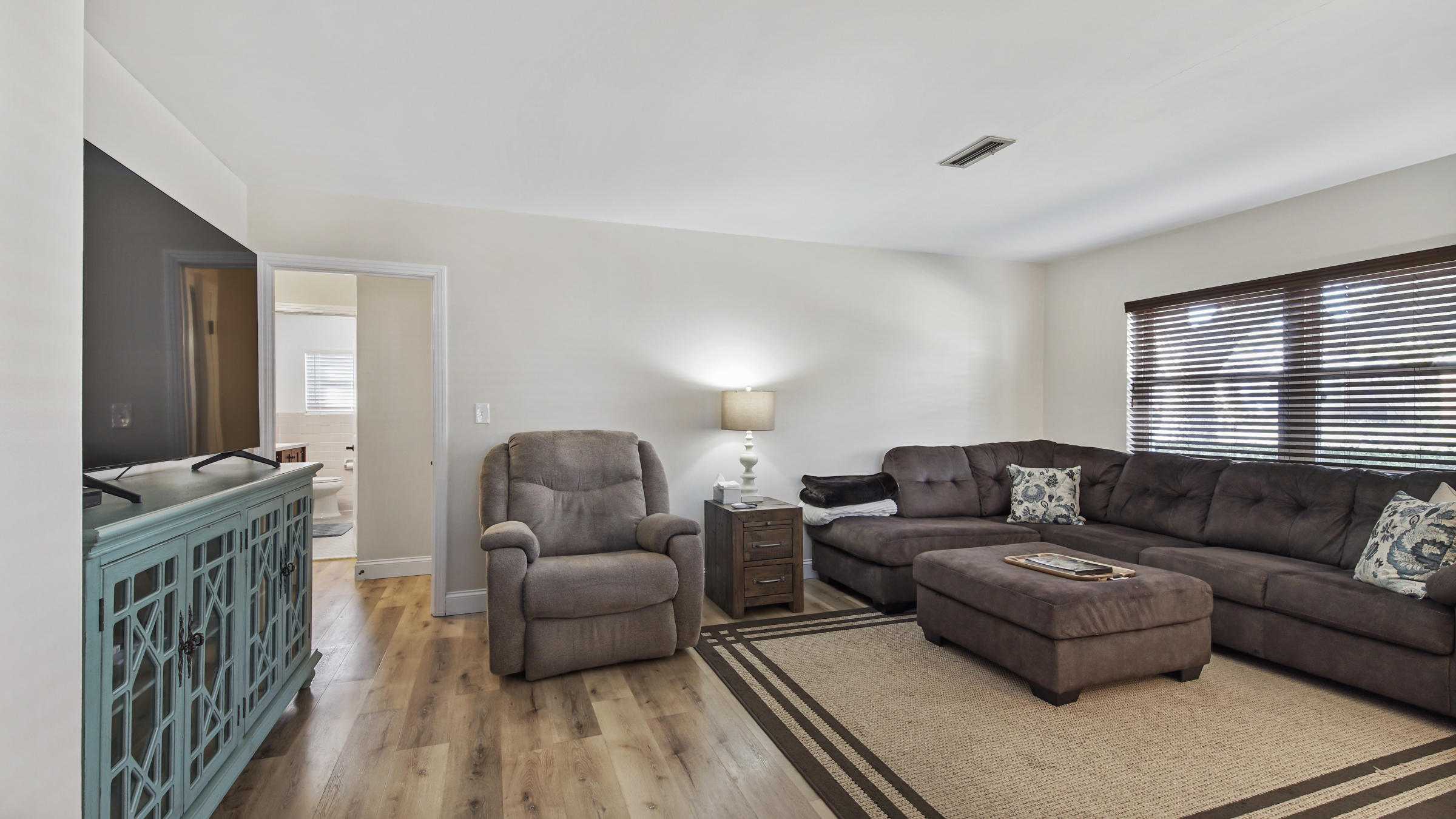 Bay - Central SW; Old Garden Club rea of St. Andrews - Residential