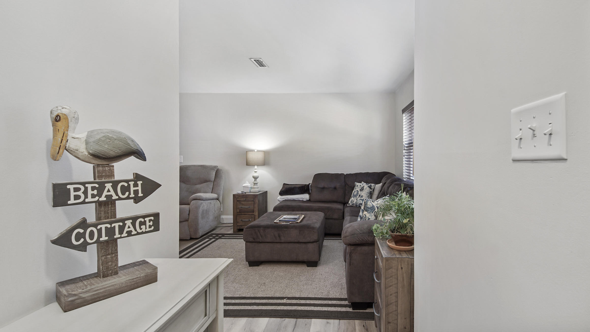 Bay - Central SW; Old Garden Club rea of St. Andrews - Residential