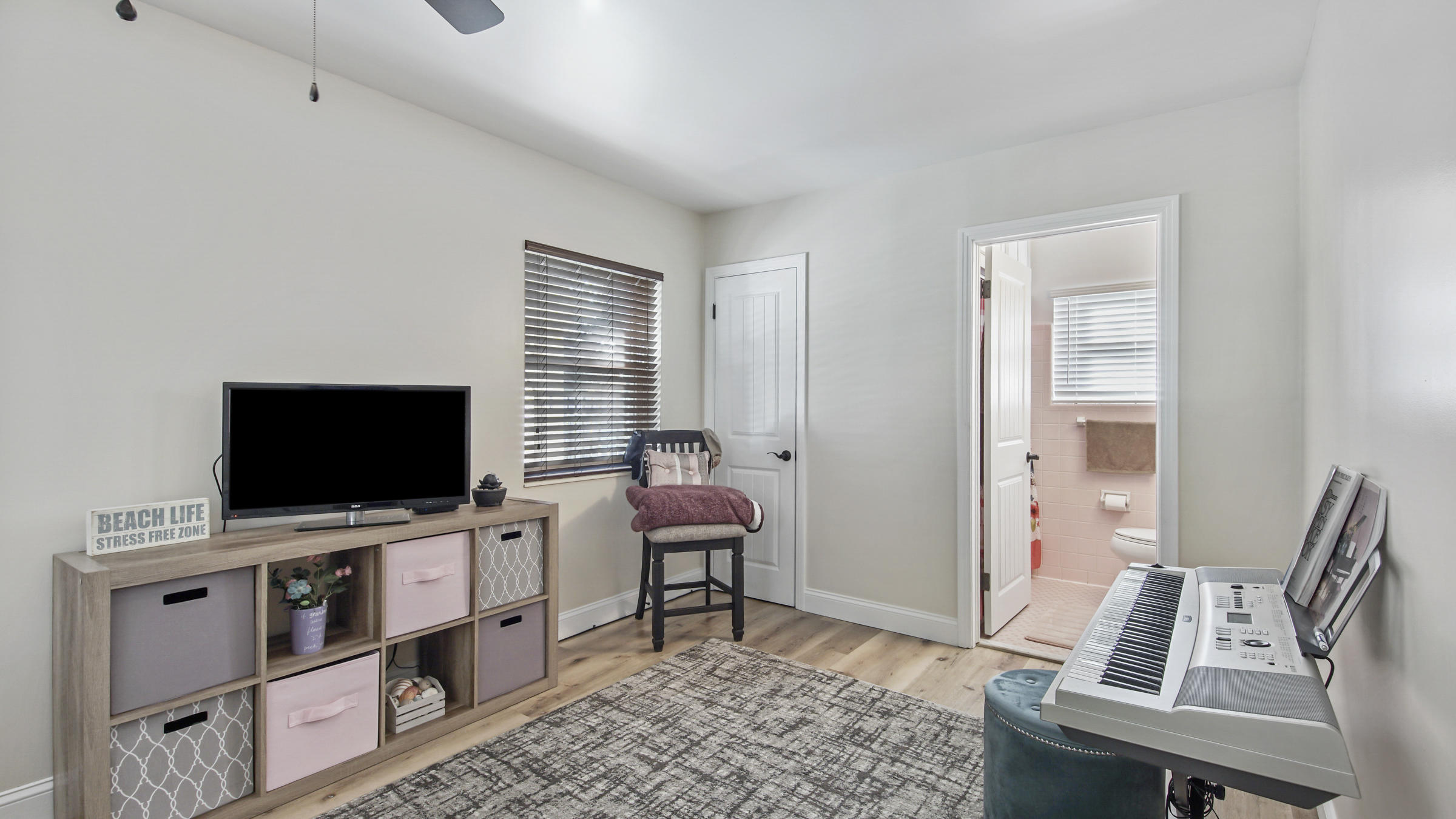 Bay - Central SW; Old Garden Club rea of St. Andrews - Residential