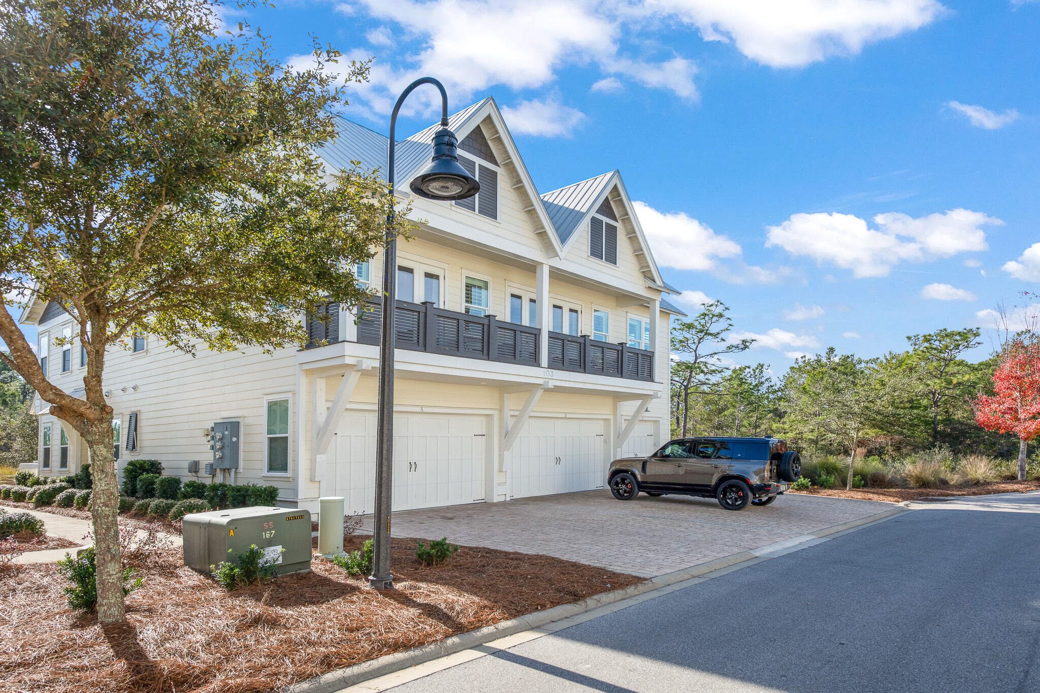 PROMINENCE - Residential