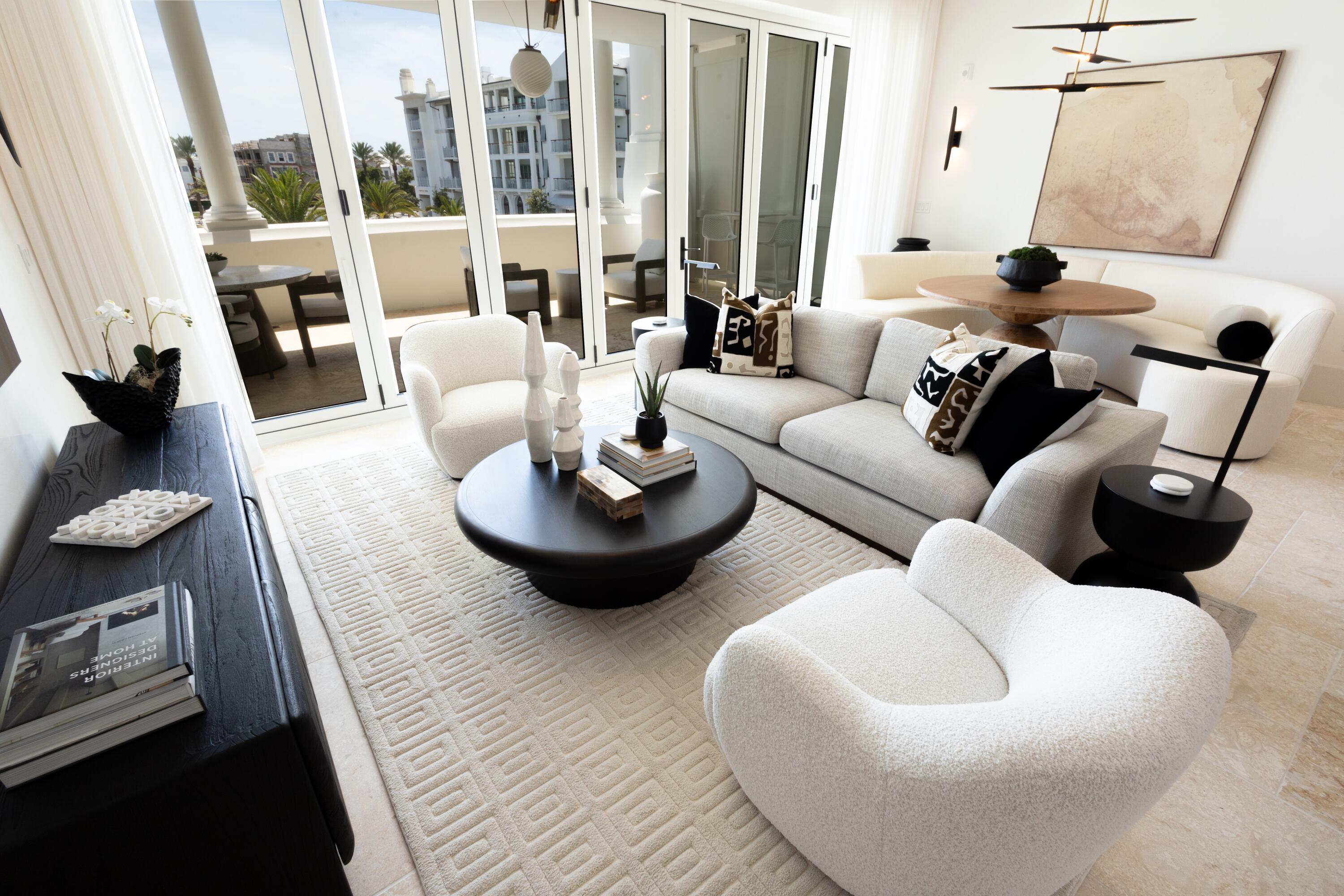 ALYS BEACH - Residential
