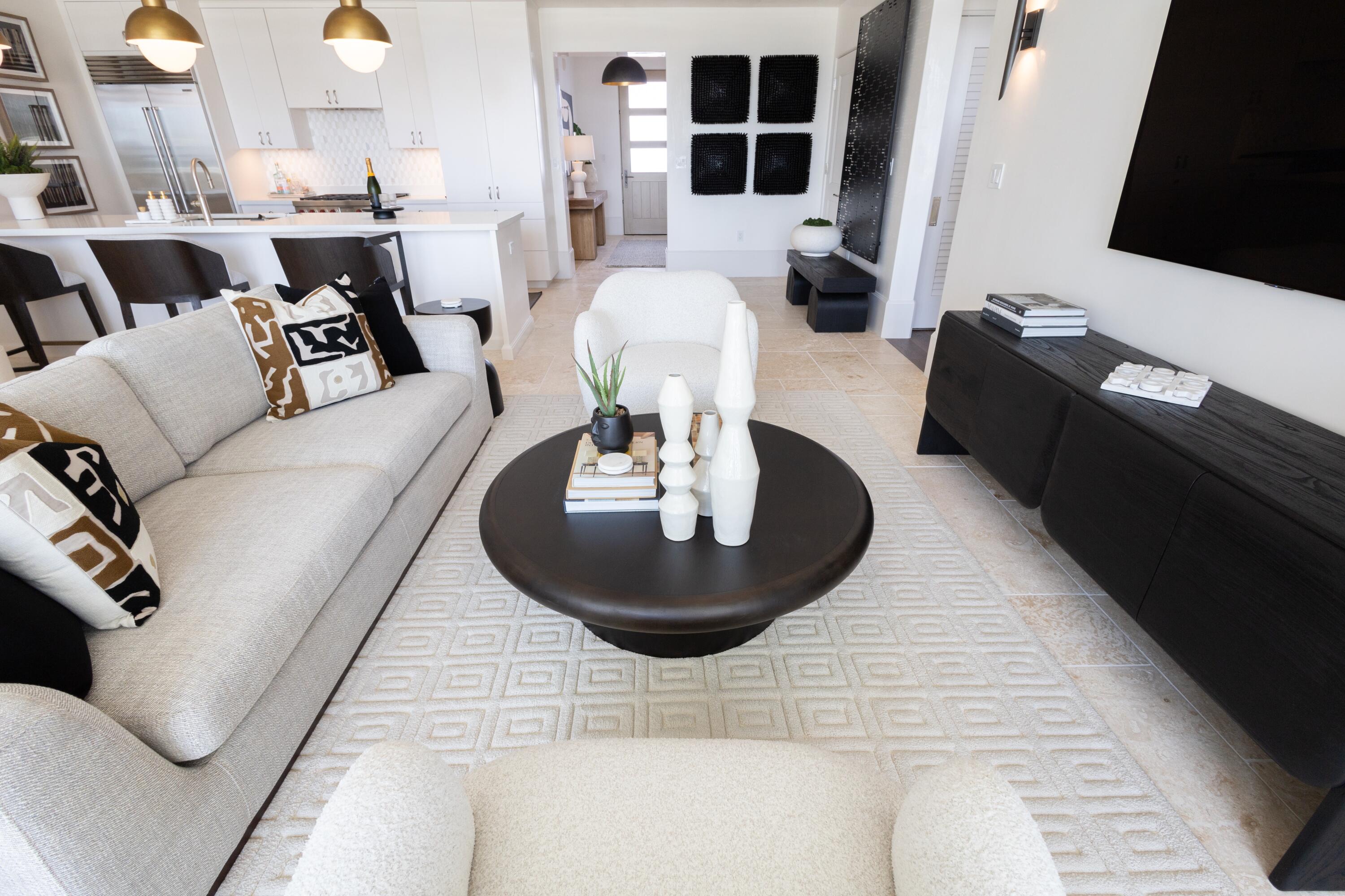 ALYS BEACH - Residential