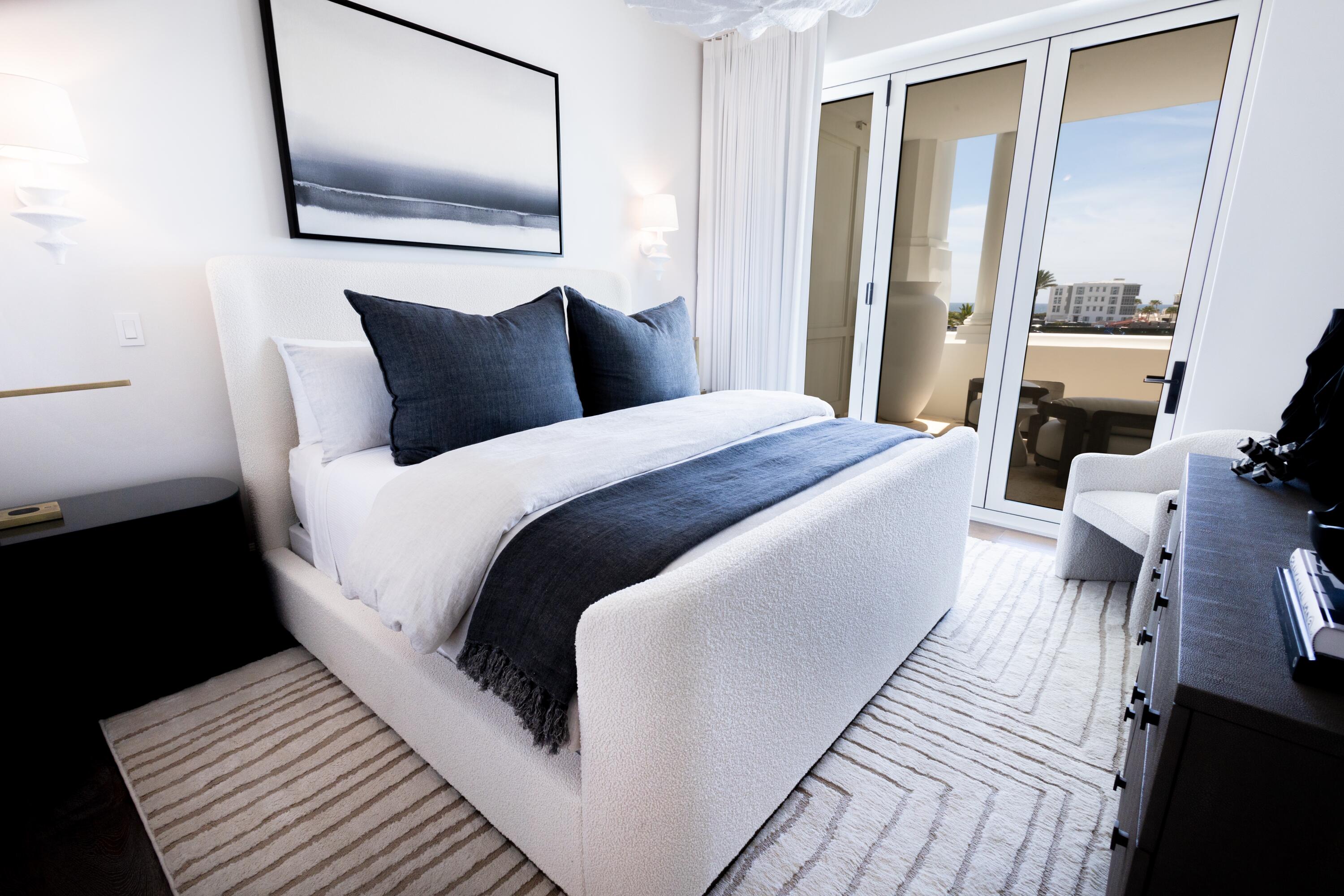 ALYS BEACH - Residential