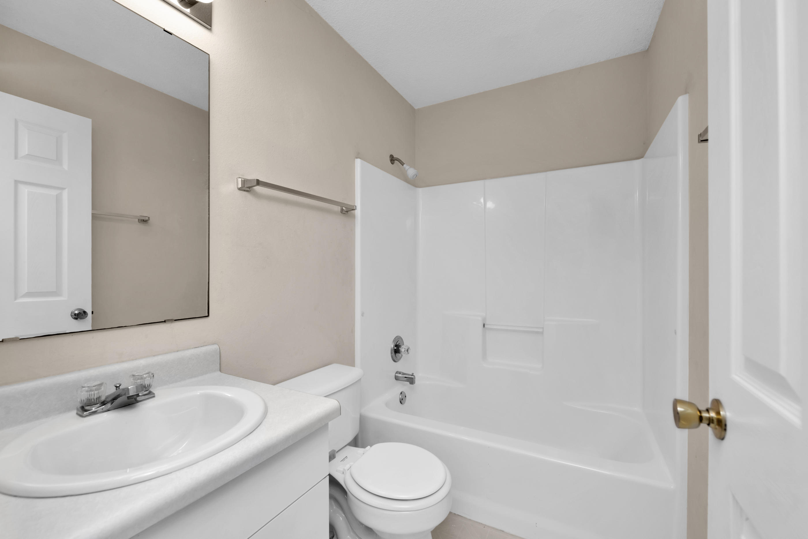 THE VINEYARDS - Residential