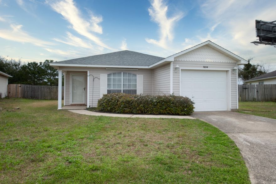 Fantastic 3 bedroom, 2 bath home located in a quaint community only 5 mins from the beach and next to everything you need in Navarre! Open floor plan with a large living space and great backyard! New roof, recently painted! Schedule your showing today!