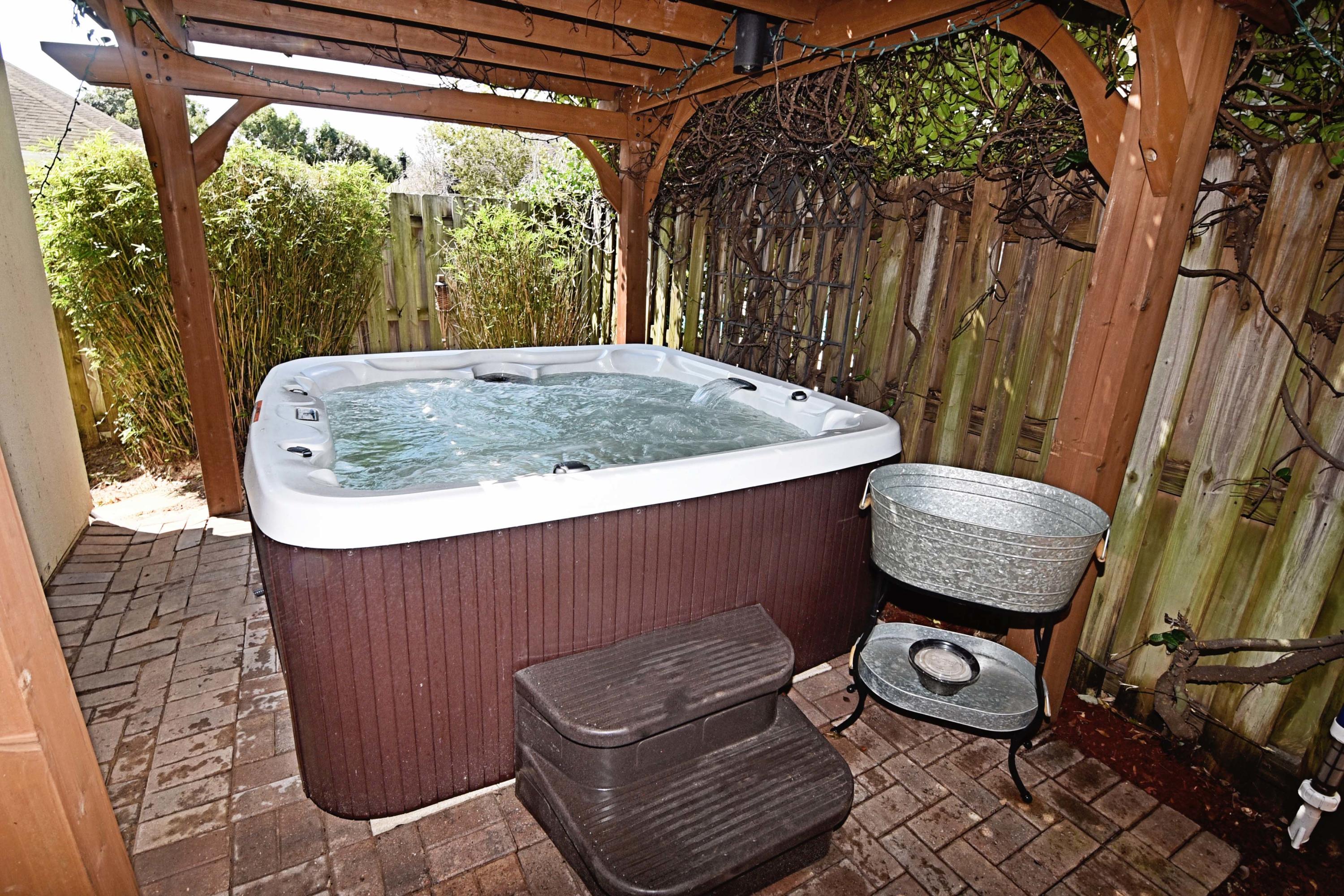 BRIDGEPORT COLONY - Residential