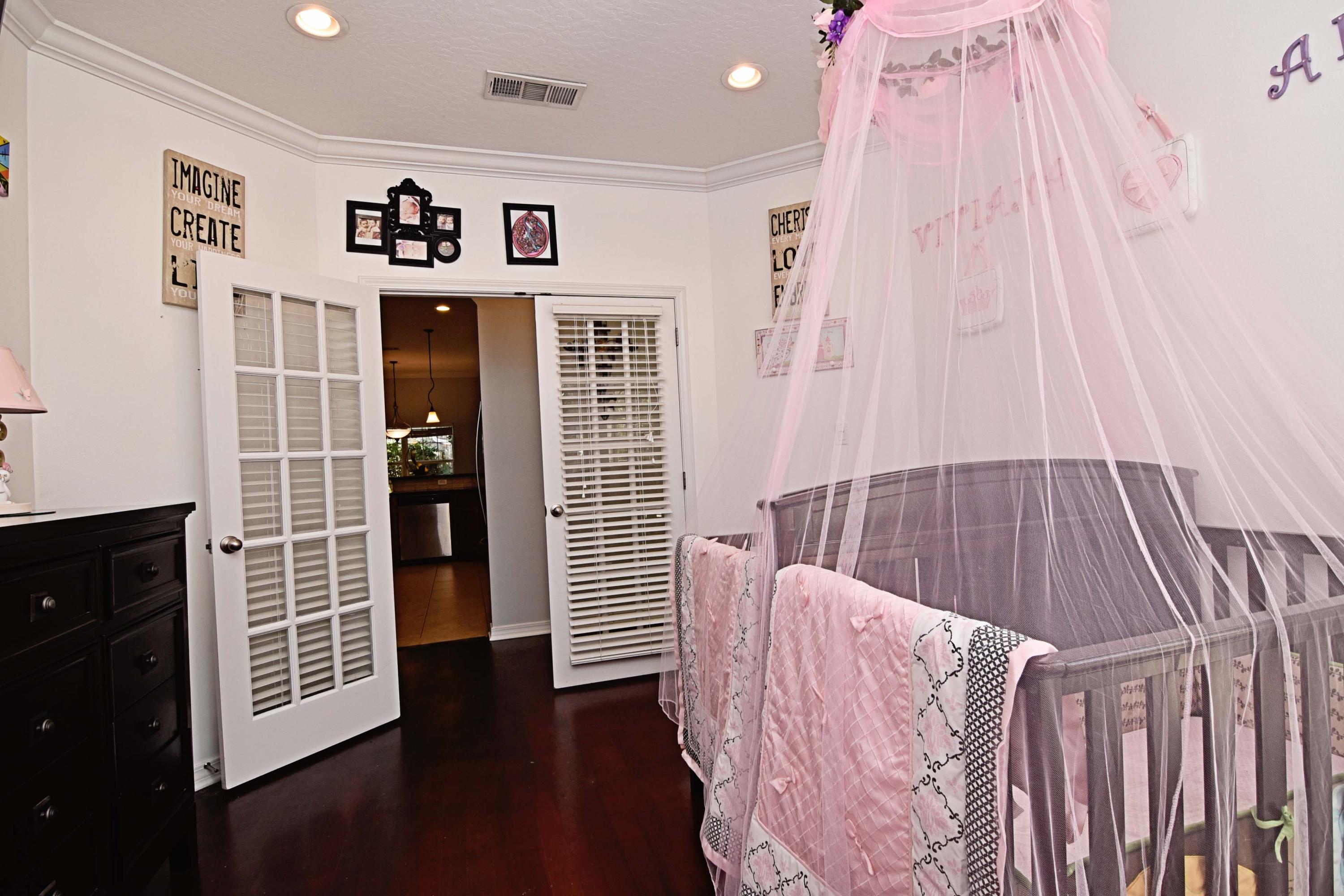 BRIDGEPORT COLONY - Residential