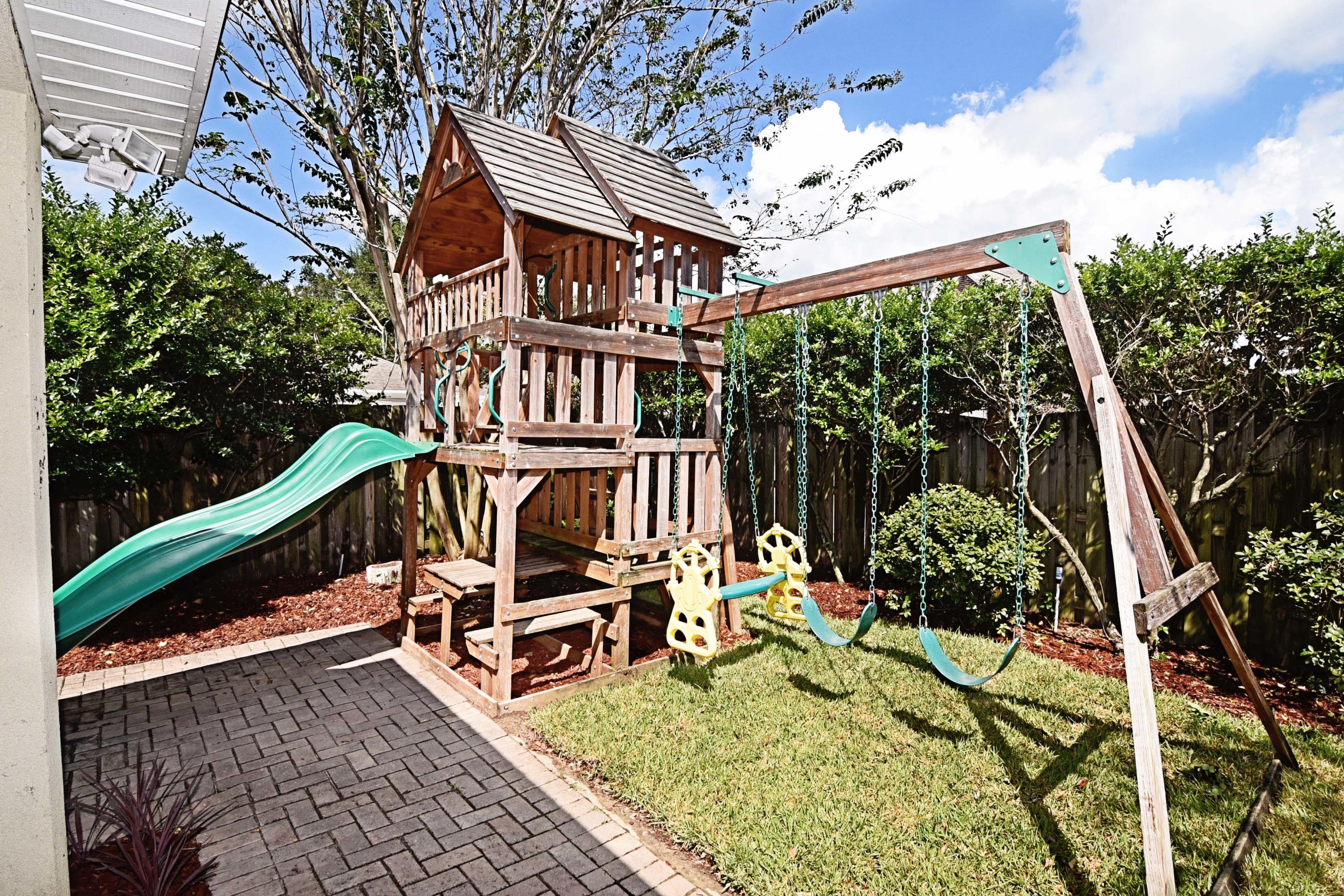 BRIDGEPORT COLONY - Residential