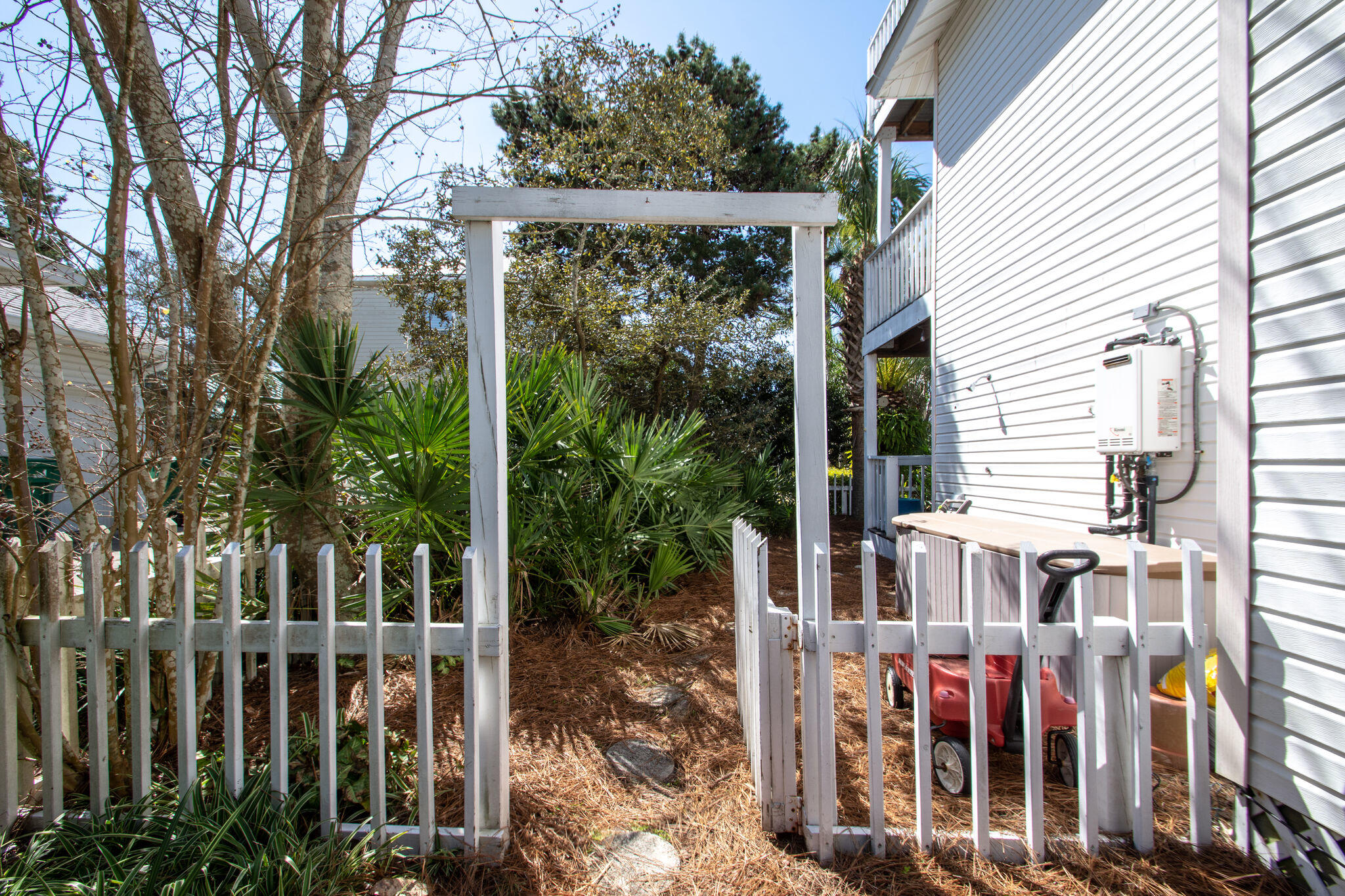 CRYSTAL BEACH COTTAGES PH 2 - Residential