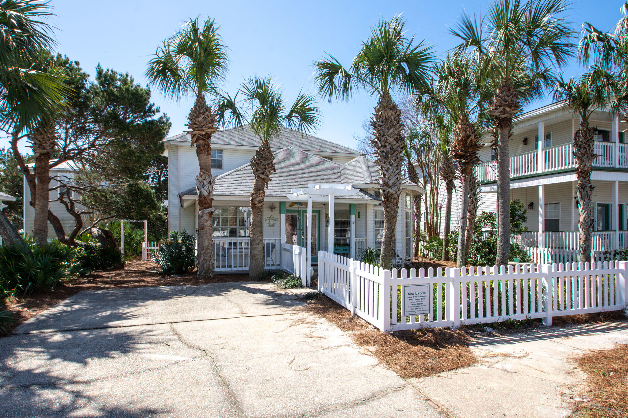 CRYSTAL BEACH COTTAGES PH 2 - Residential