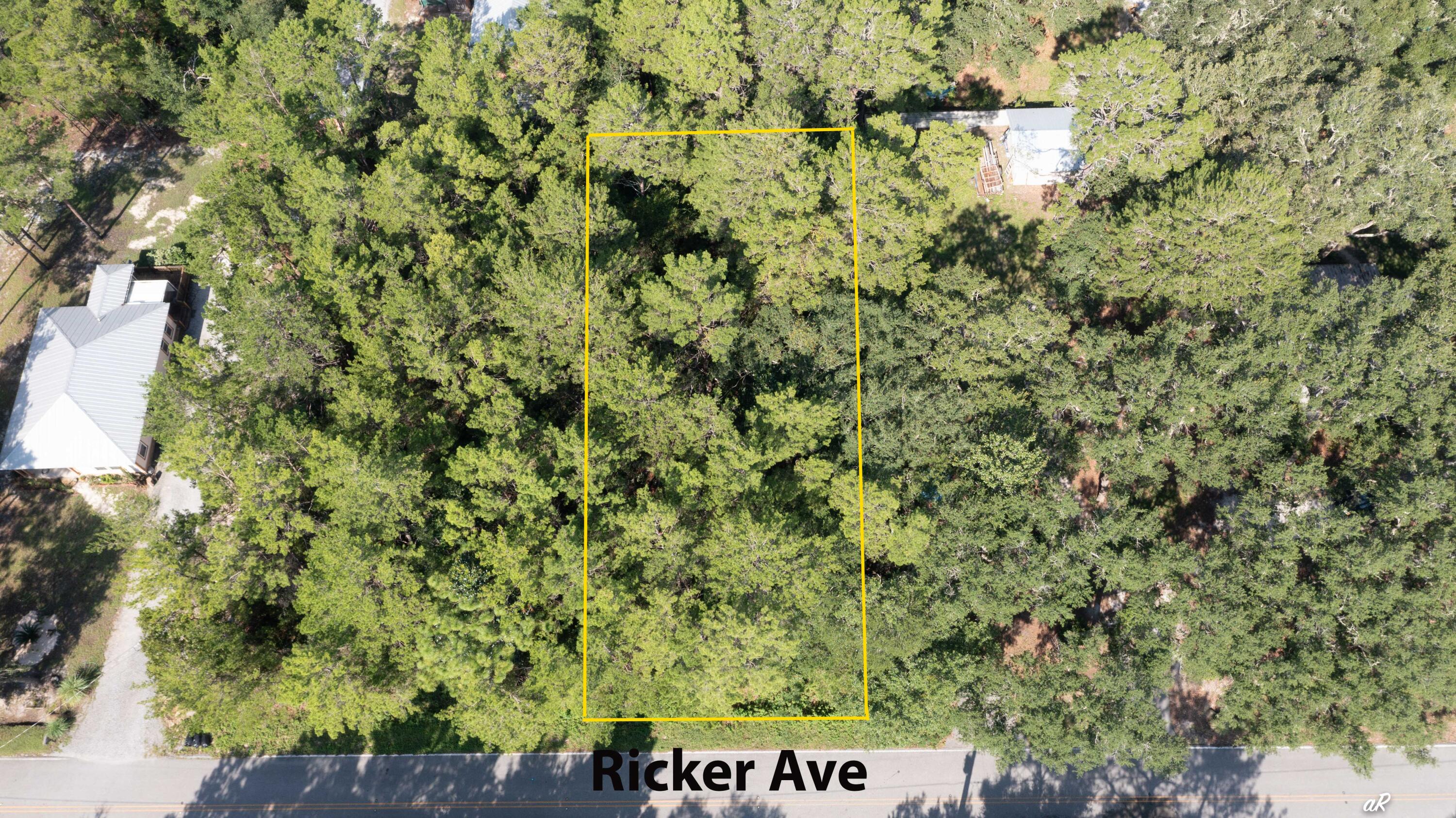 DAUGHETTES AMENDED - Land