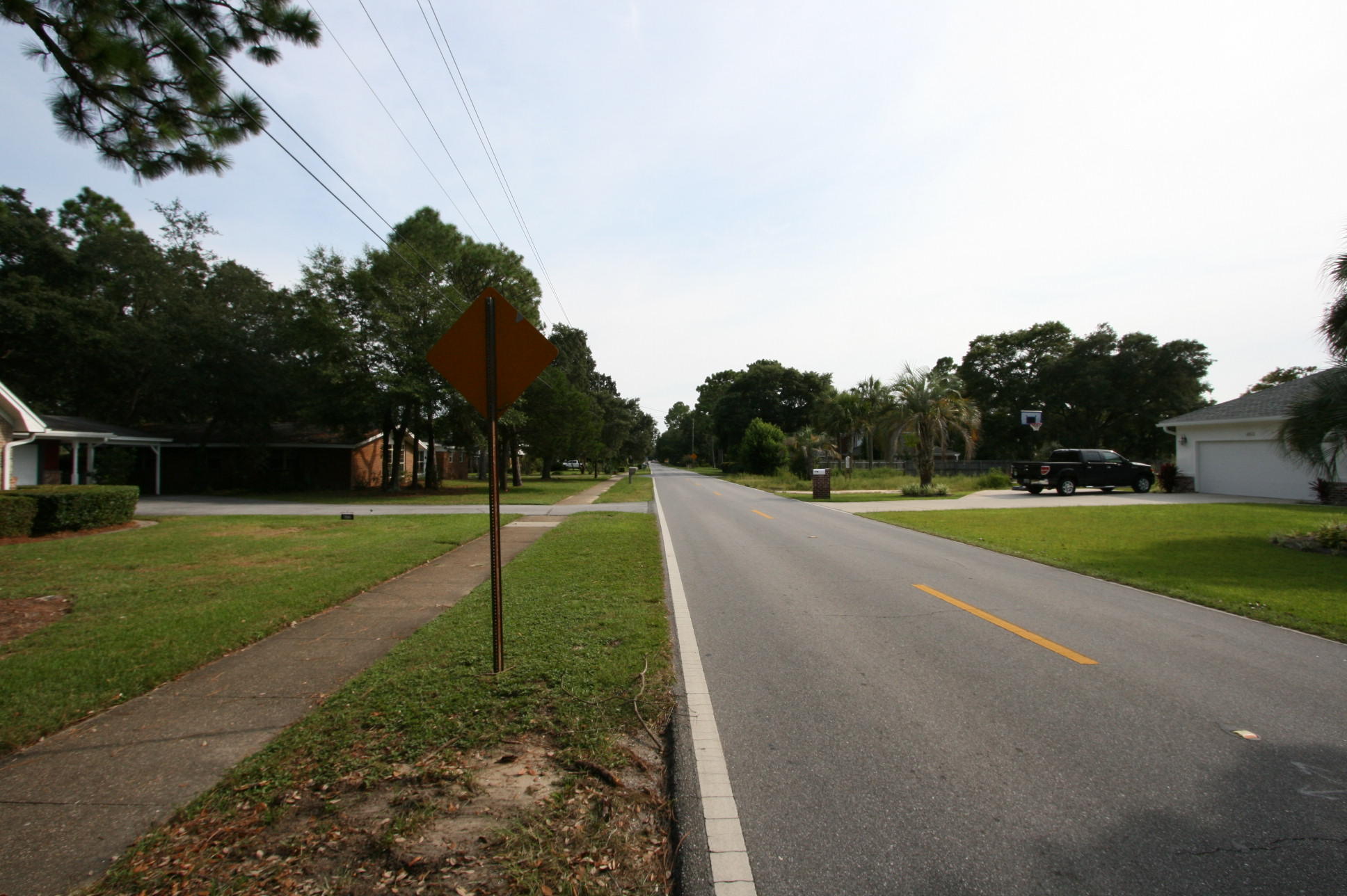 COUNTRY CLUB ESTATES - Residential