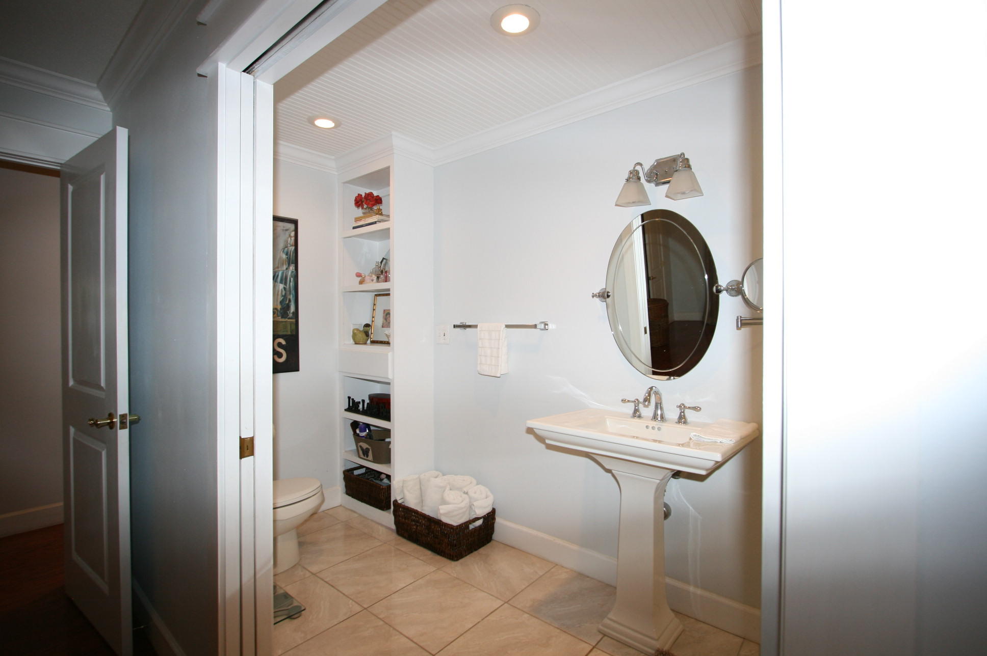 COUNTRY CLUB ESTATES - Residential