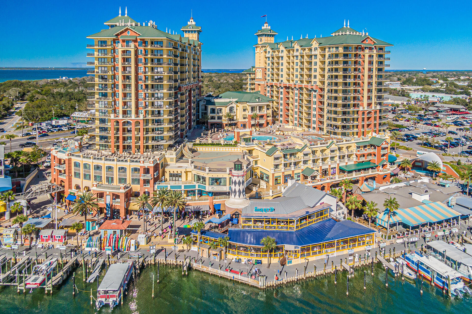 EMERALD GRANDE - Residential