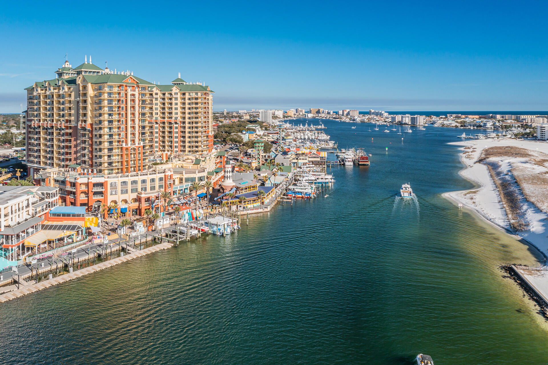 EMERALD GRANDE - Residential