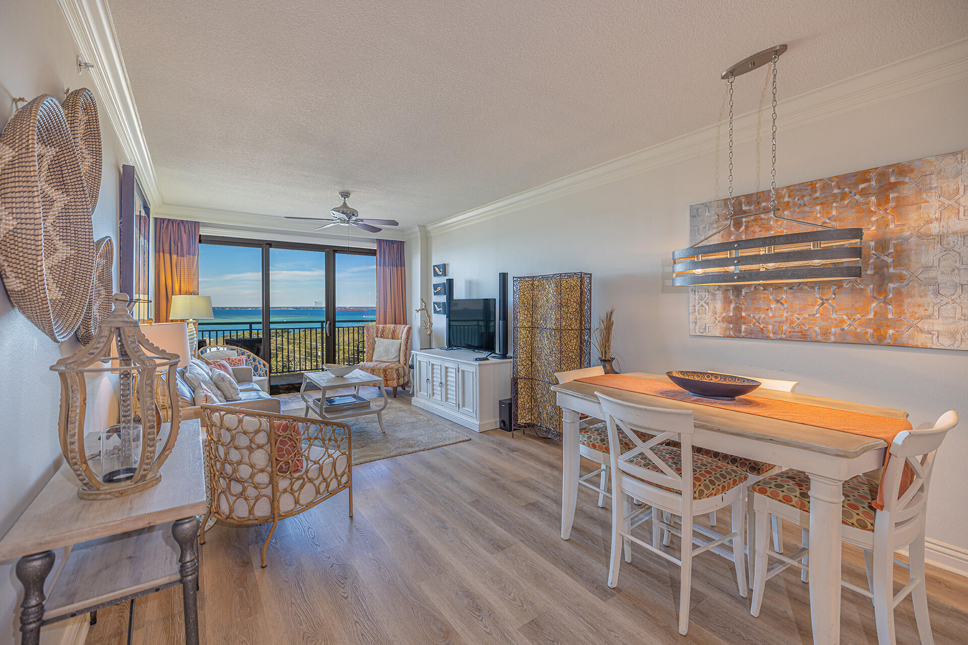 EMERALD GRANDE - Residential