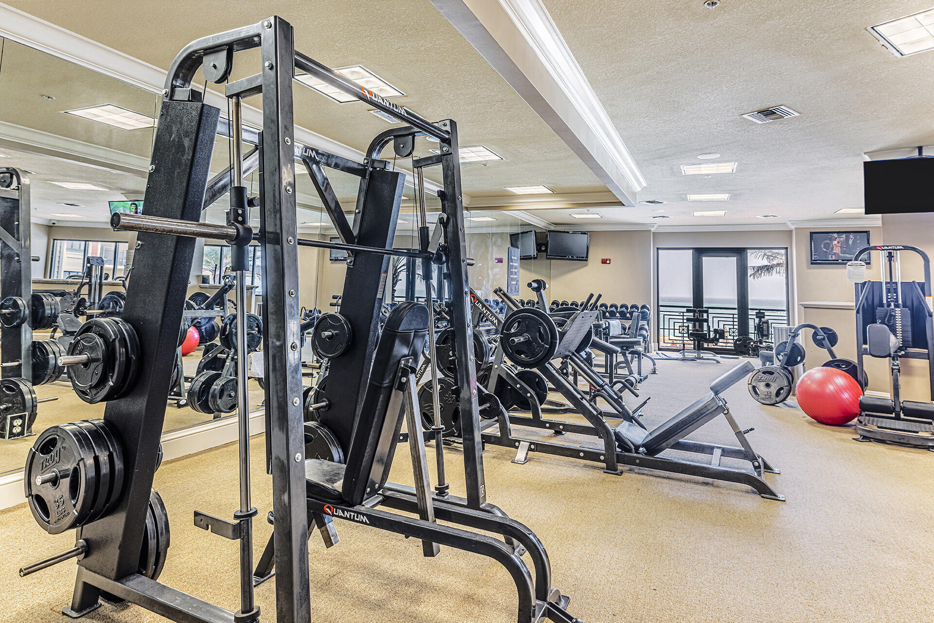 EMERALD GRANDE - Residential