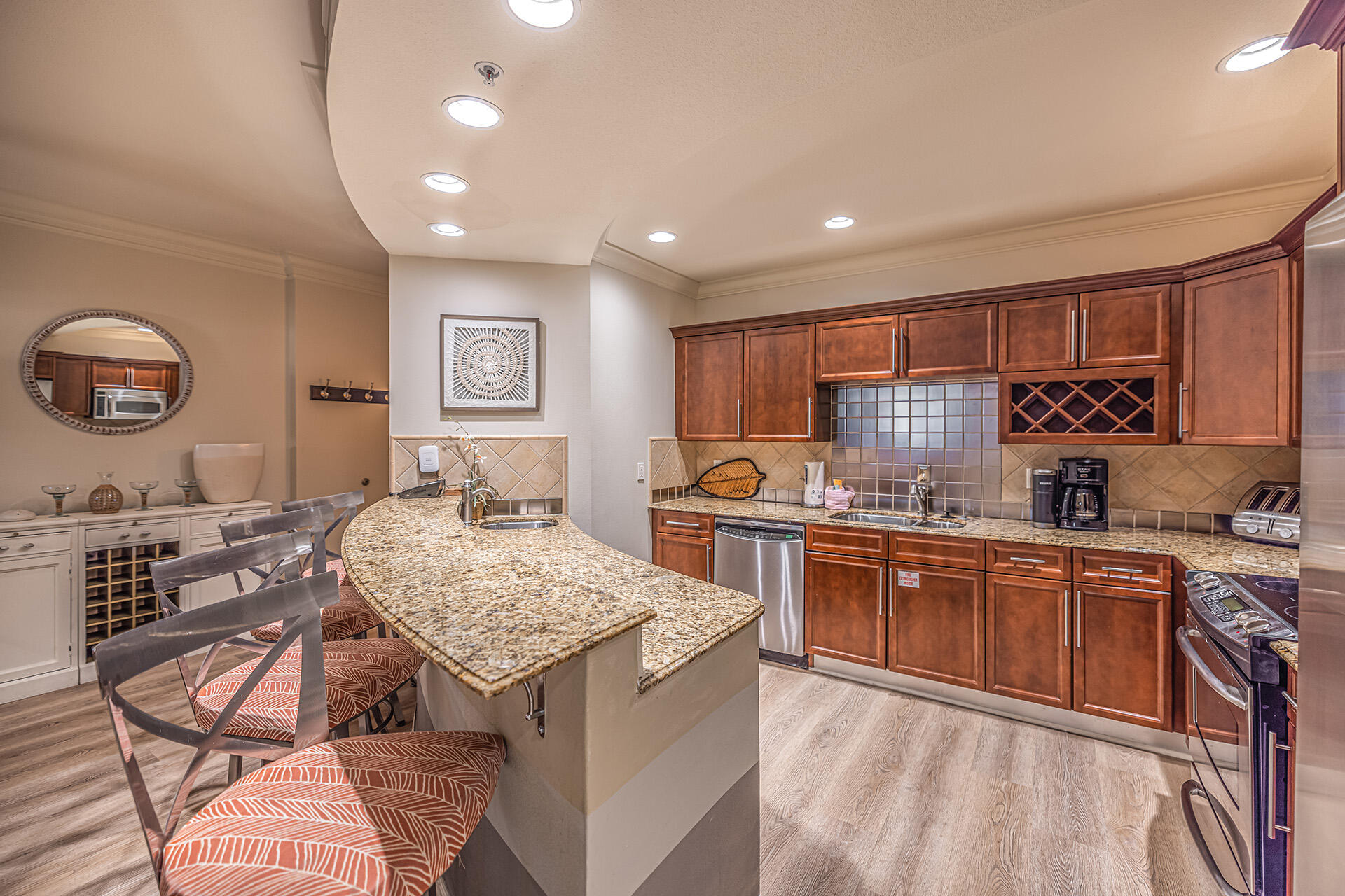 EMERALD GRANDE - Residential