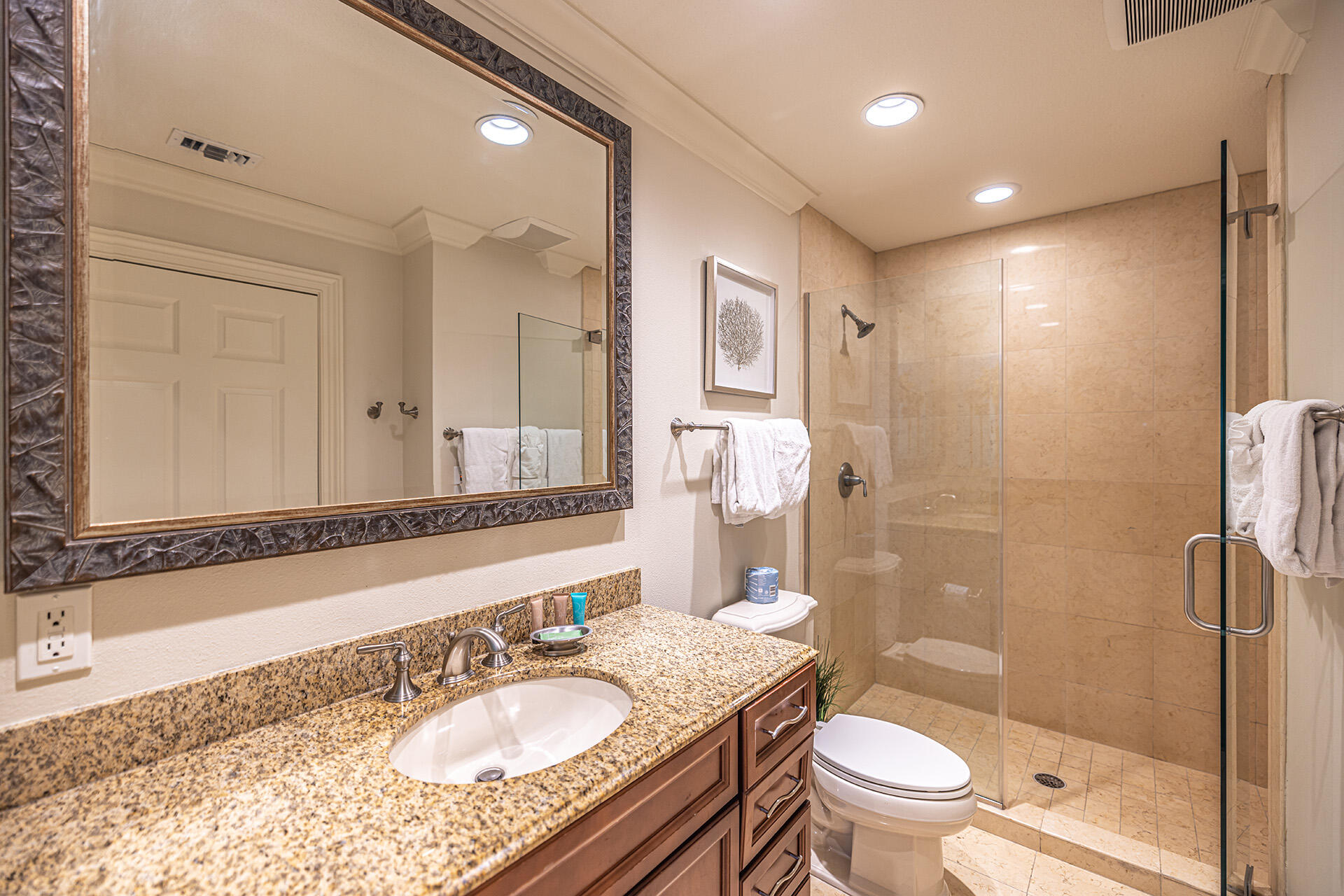 EMERALD GRANDE - Residential