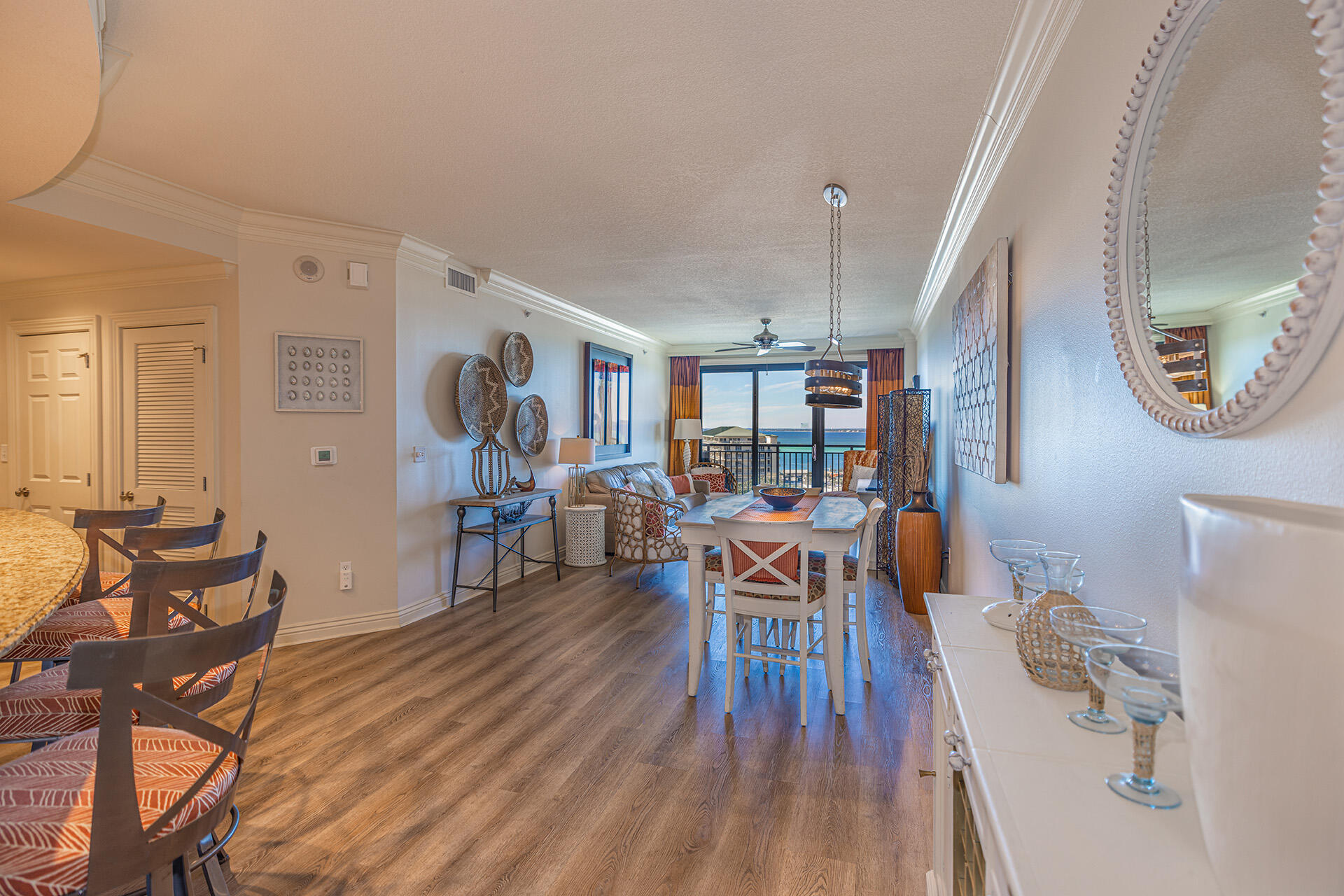 EMERALD GRANDE - Residential