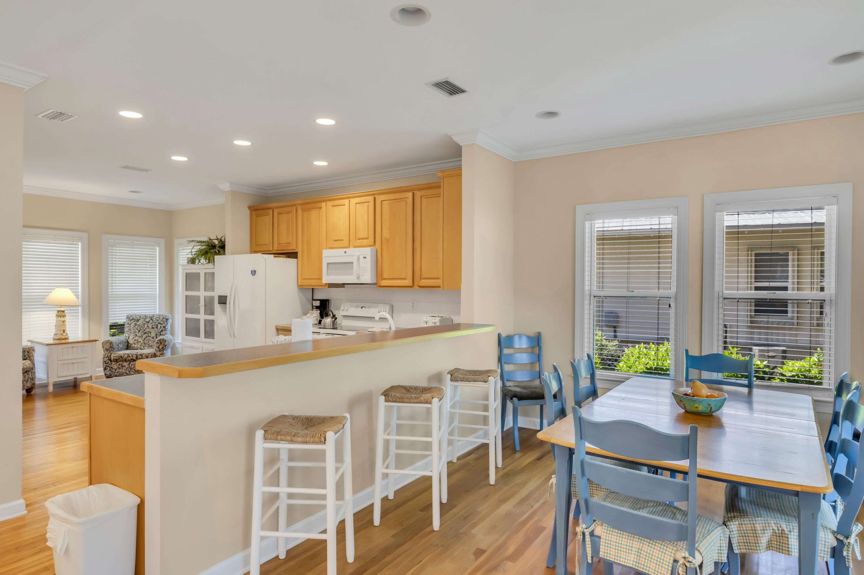 PRESTWICK PLACE - Residential Lease