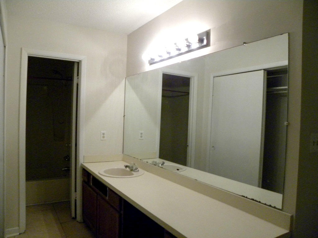 HIDDEN TRAILS PH 1 - Residential