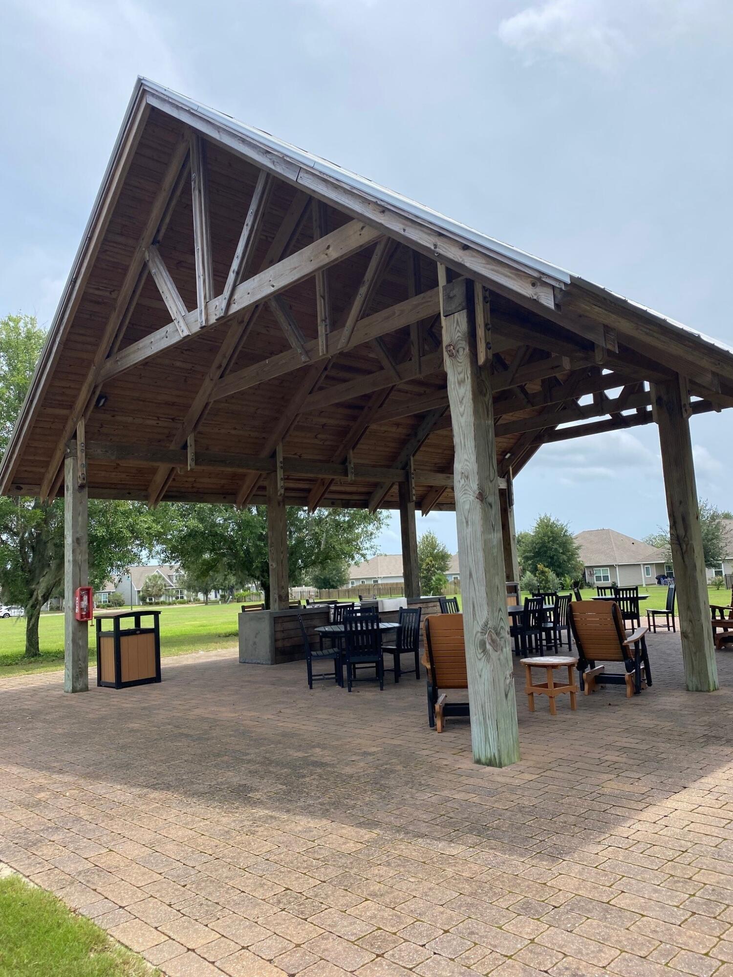 HAMMOCK BAY - Residential