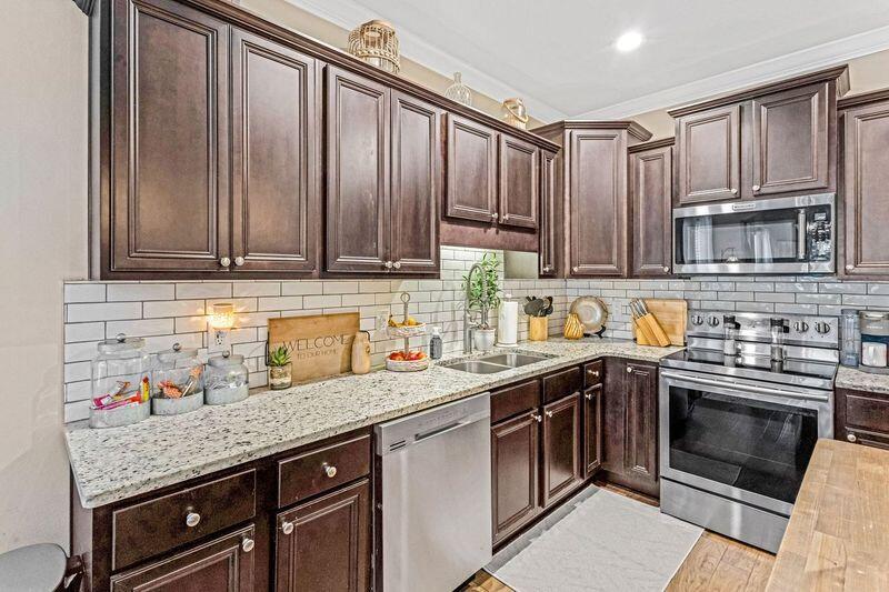 HAMMOCK BAY - Residential