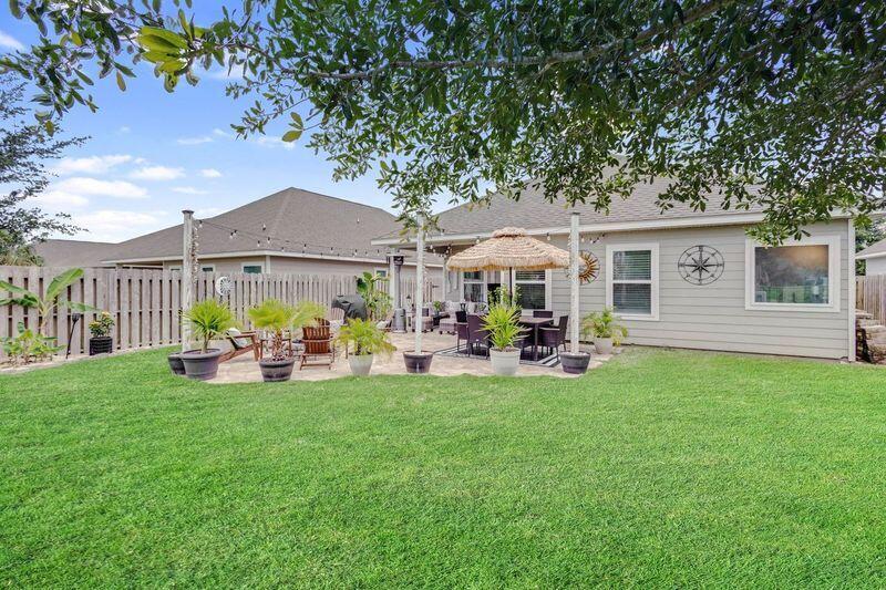 HAMMOCK BAY - Residential