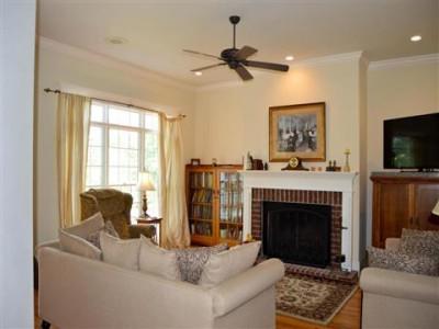 BOLTONS LANDING - Residential