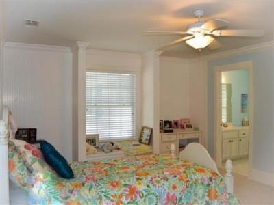 BOLTONS LANDING - Residential