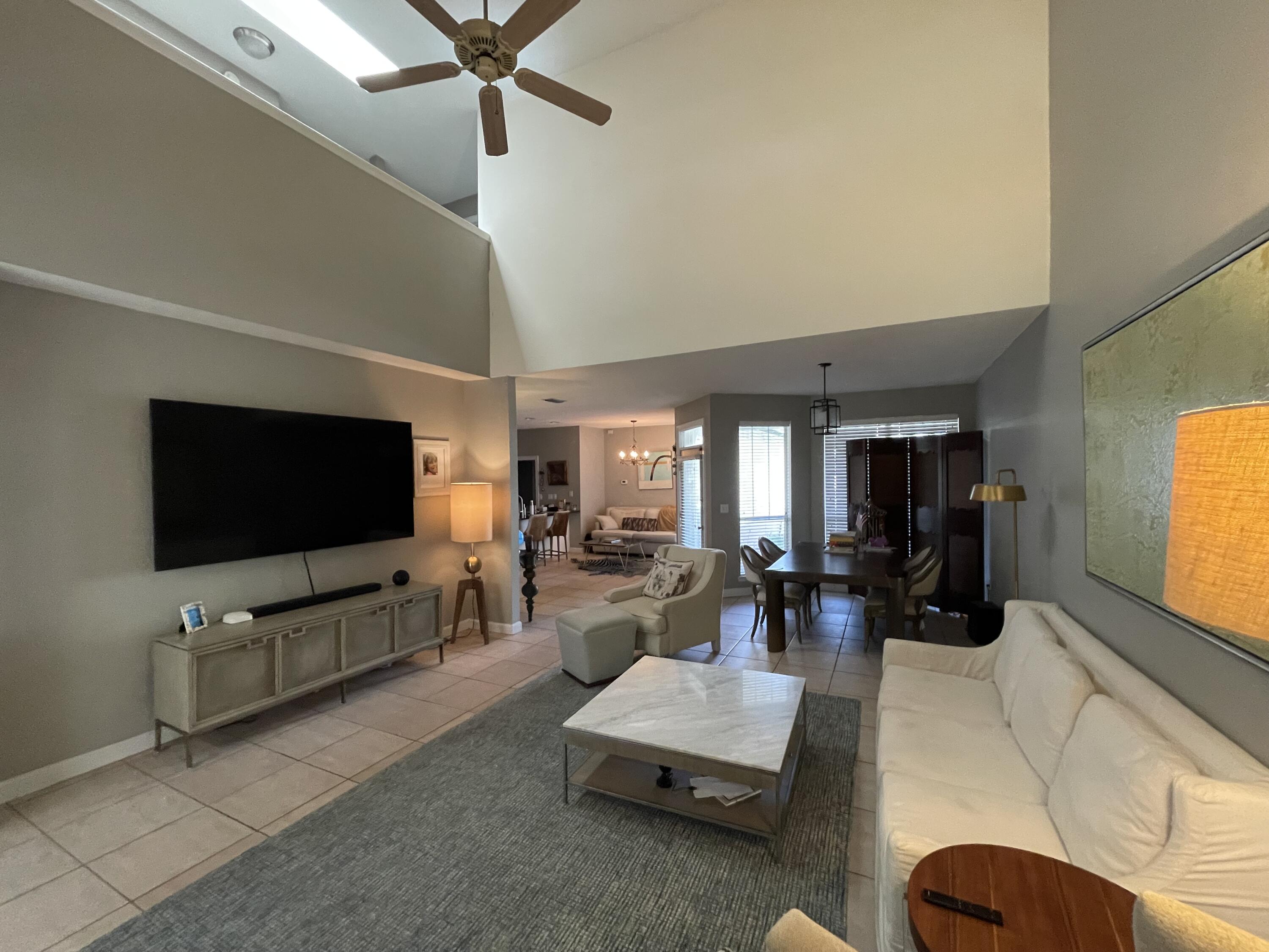 ESCADA - Residential Lease