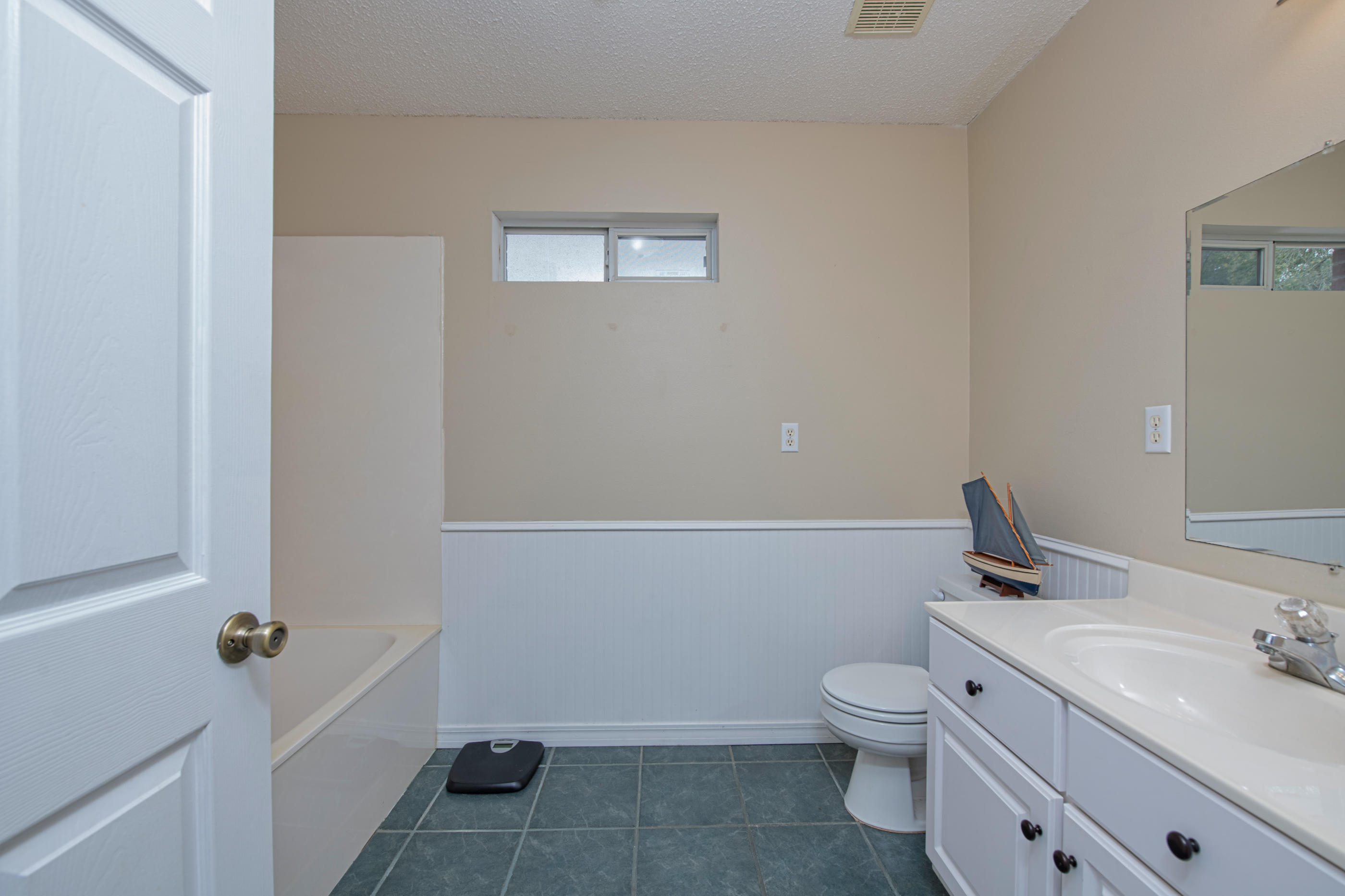 FERRY ROAD MANOR - Residential