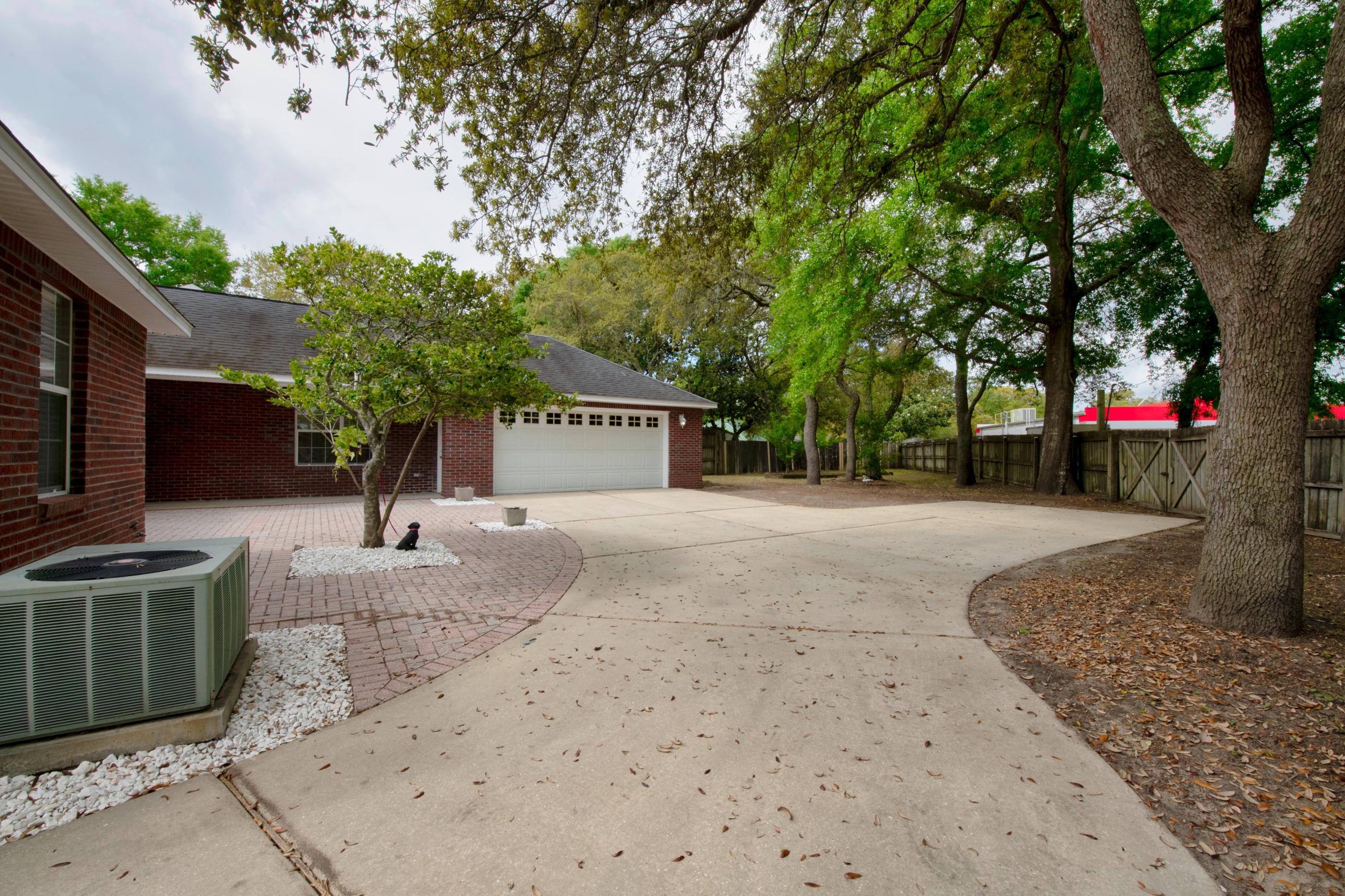 FERRY ROAD MANOR - Residential