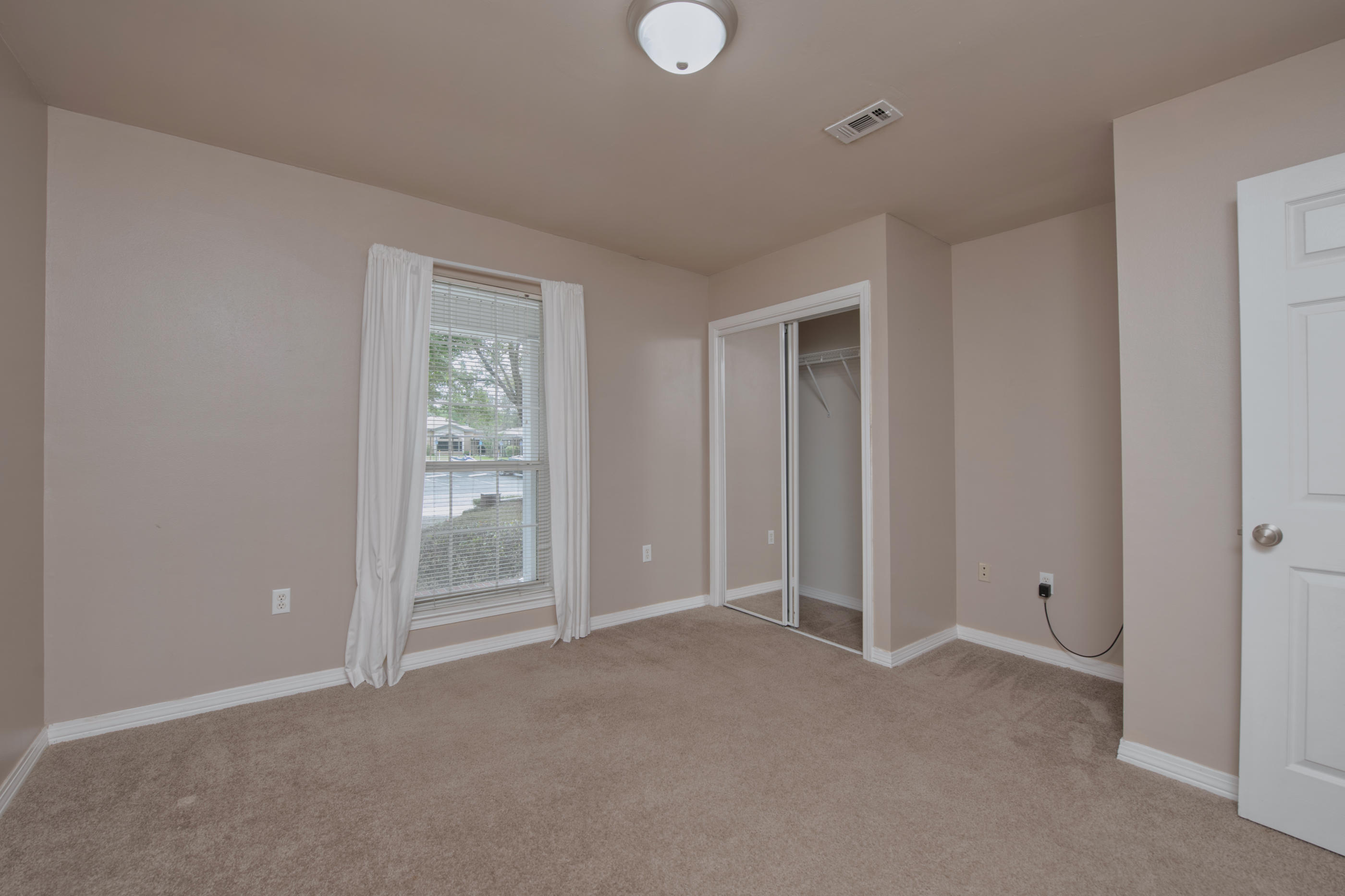 FERRY ROAD MANOR - Residential