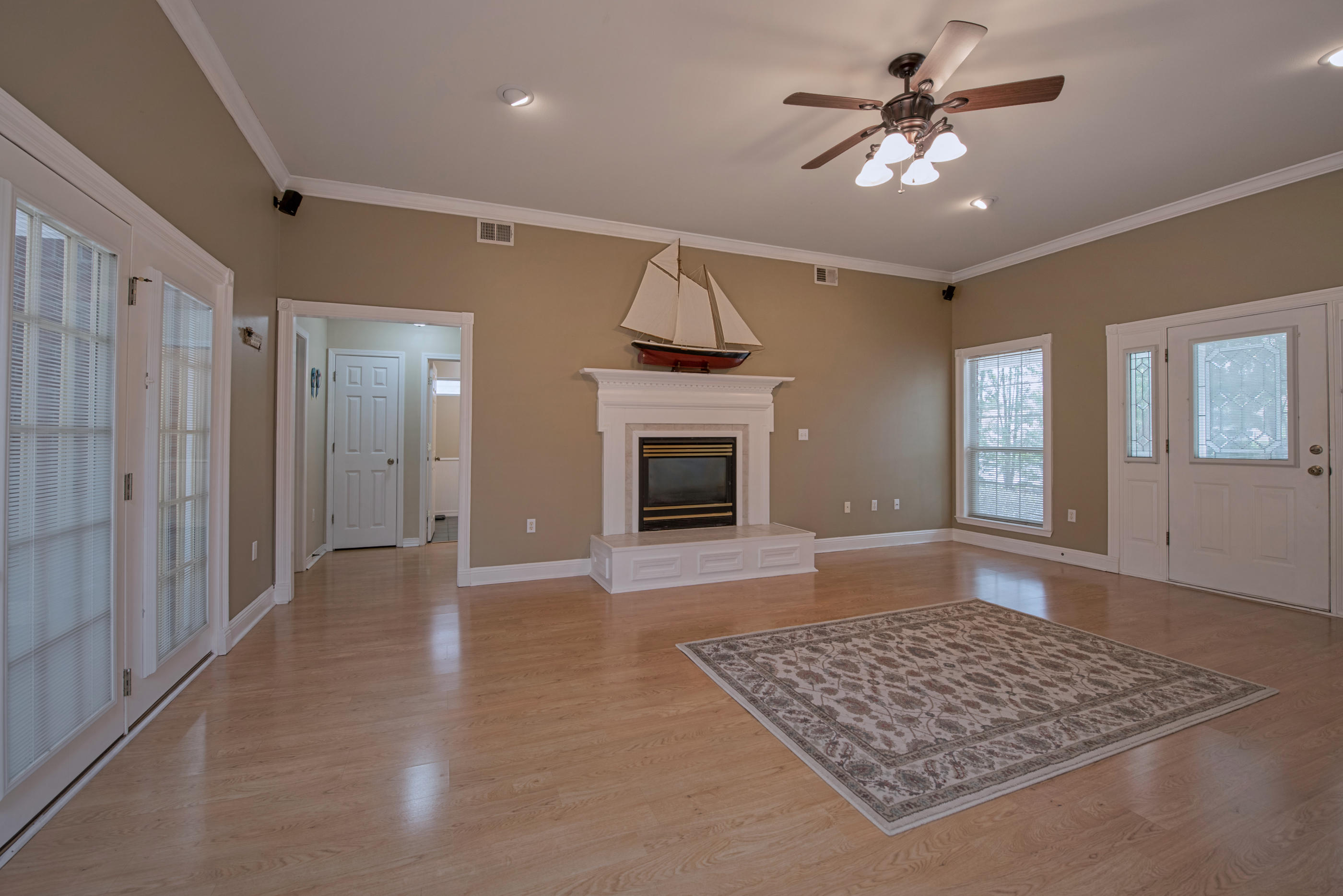 FERRY ROAD MANOR - Residential