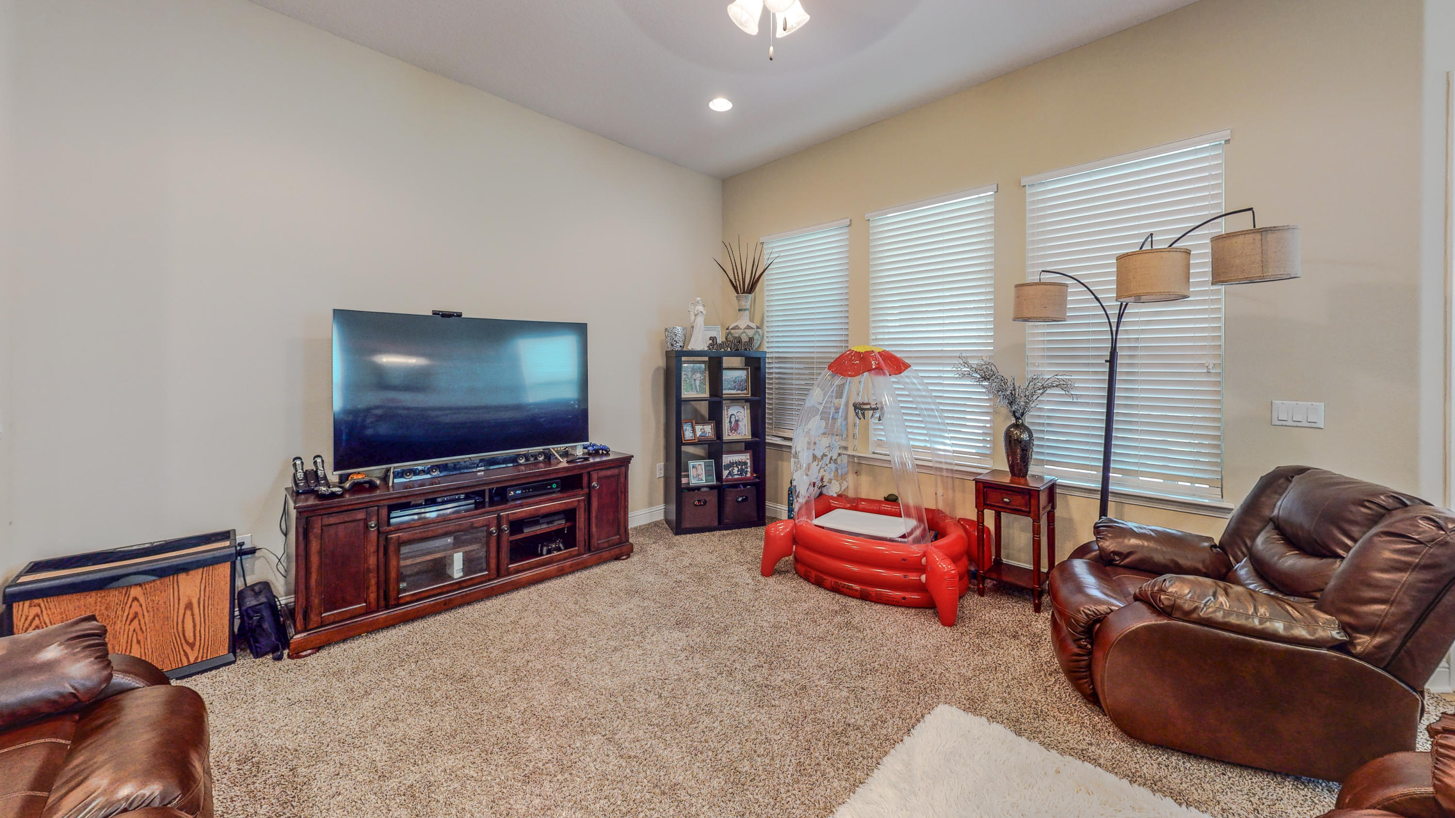 HOLLEY BY THE SEA - Residential