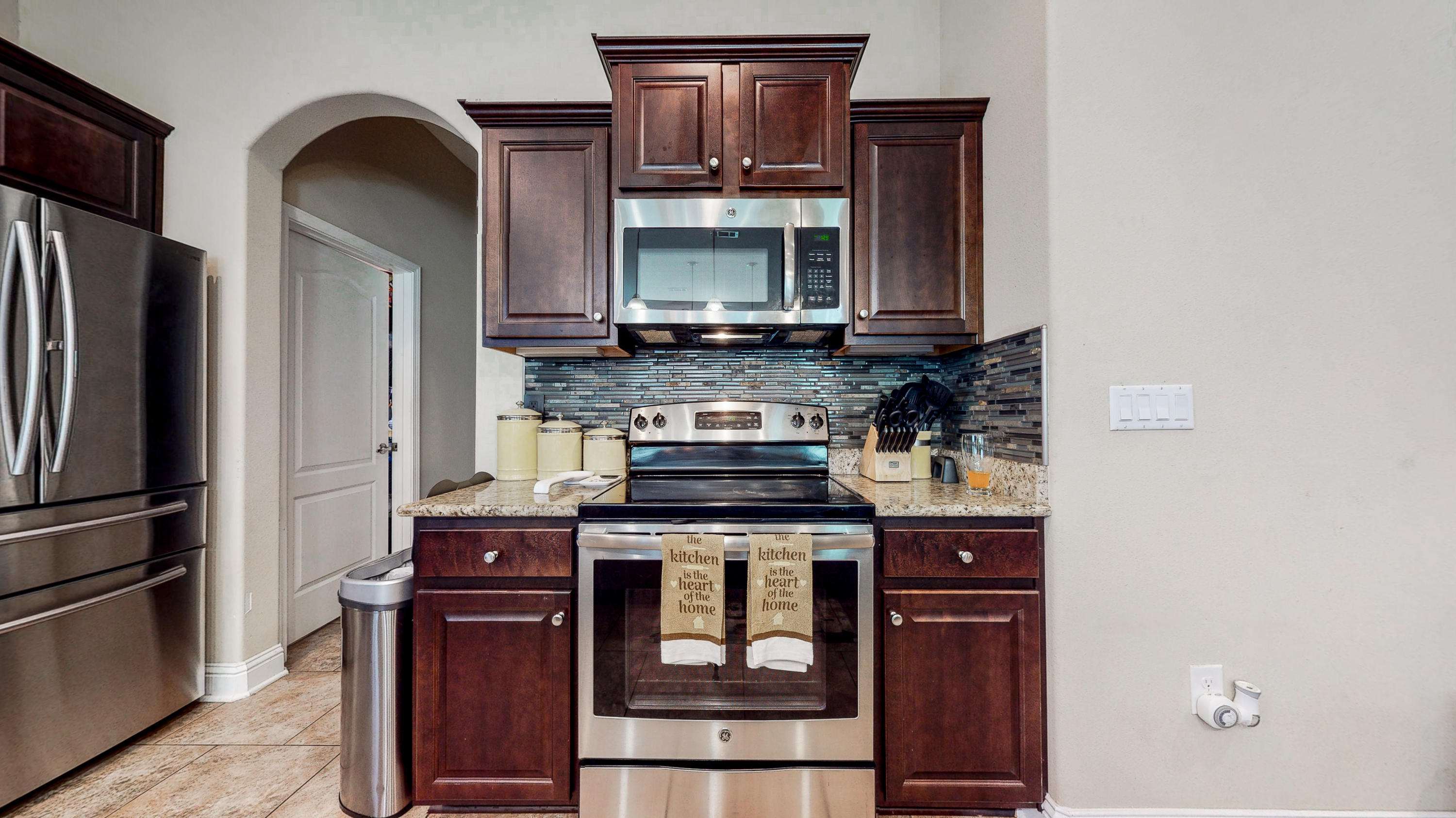 HOLLEY BY THE SEA - Residential