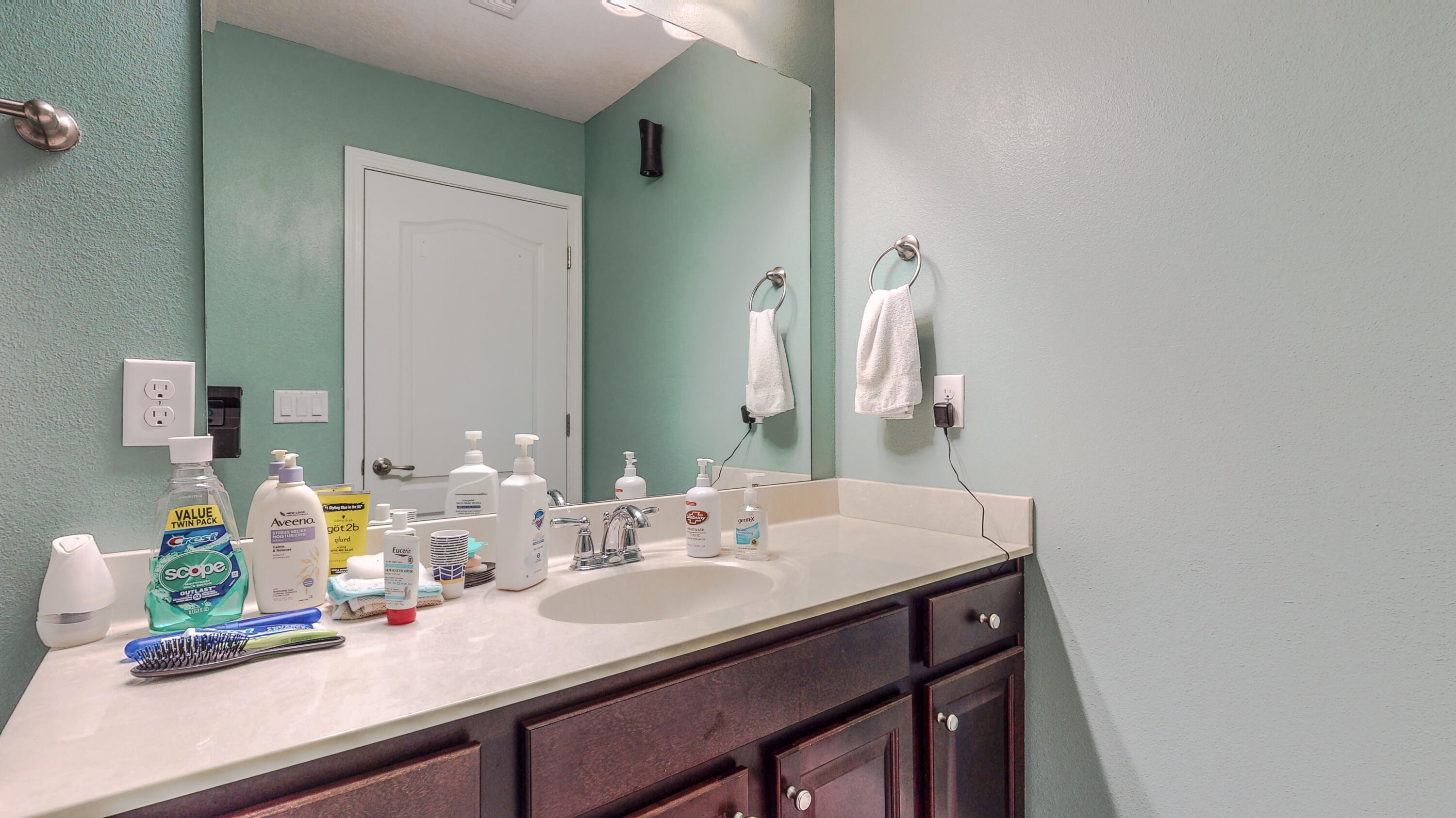 HOLLEY BY THE SEA - Residential