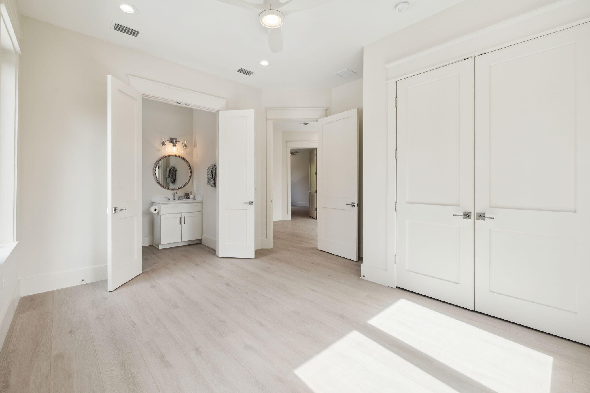 EASTERN LAKE S/D - Residential