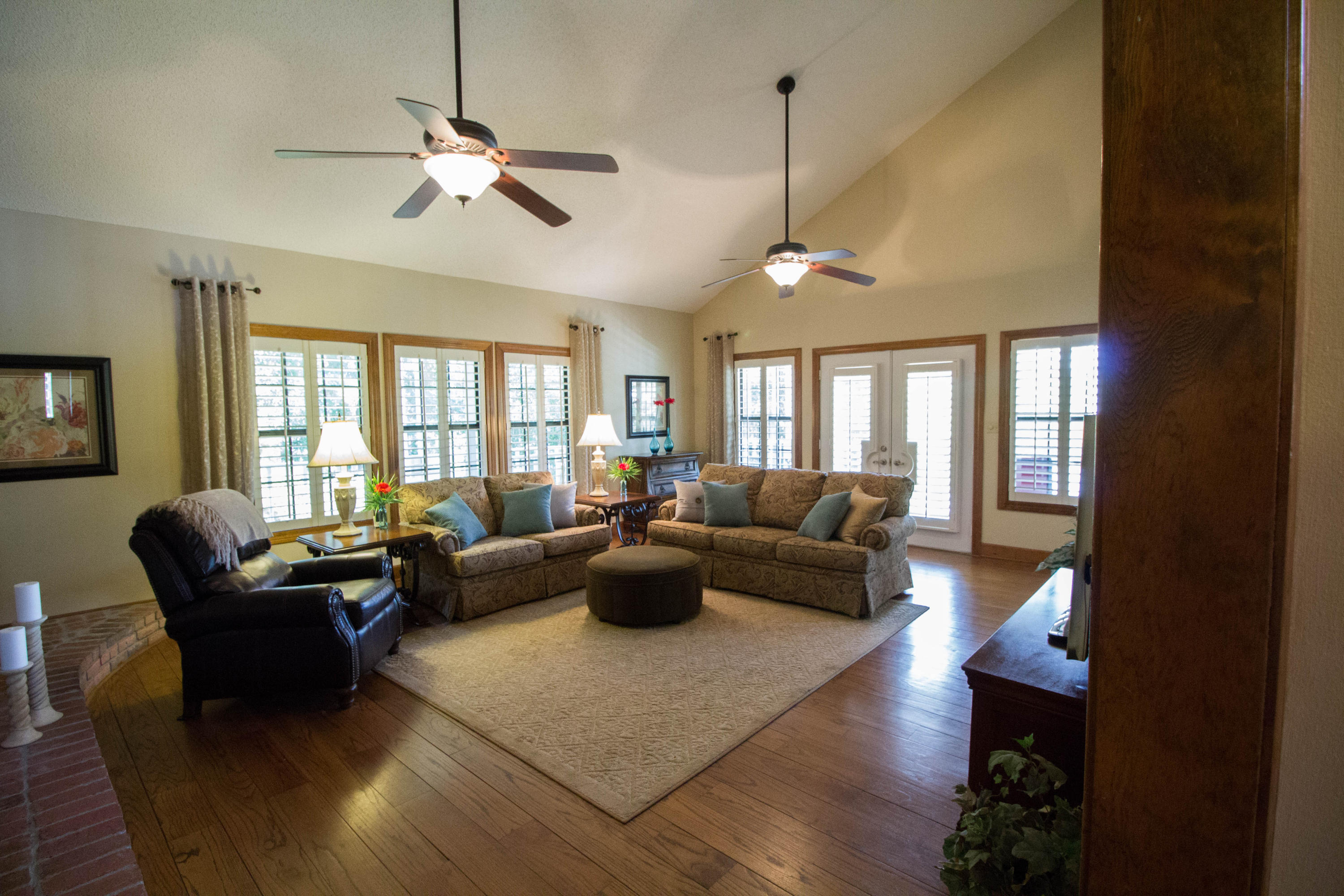 LAKESIDE EAST - Residential