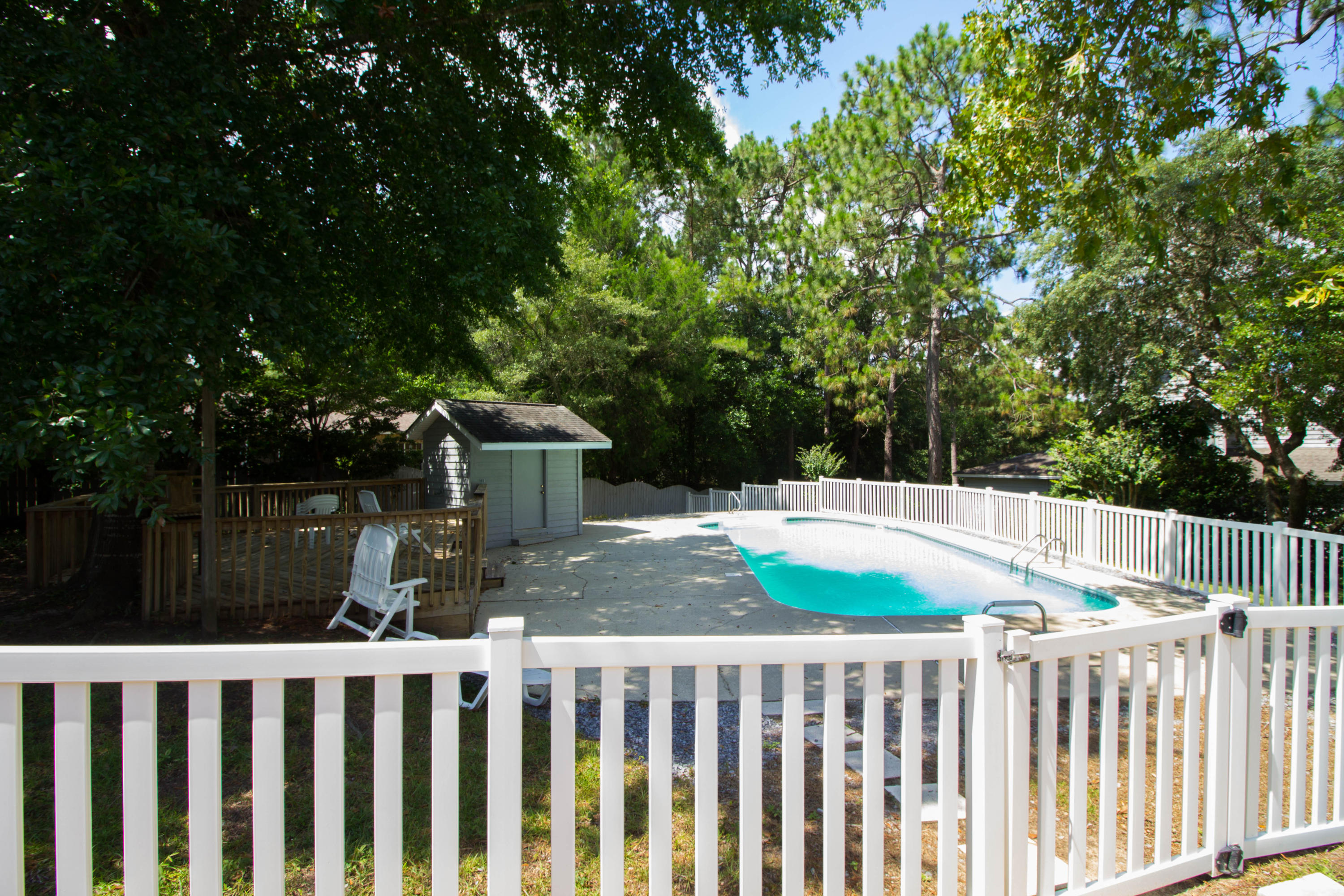 LAKESIDE EAST - Residential